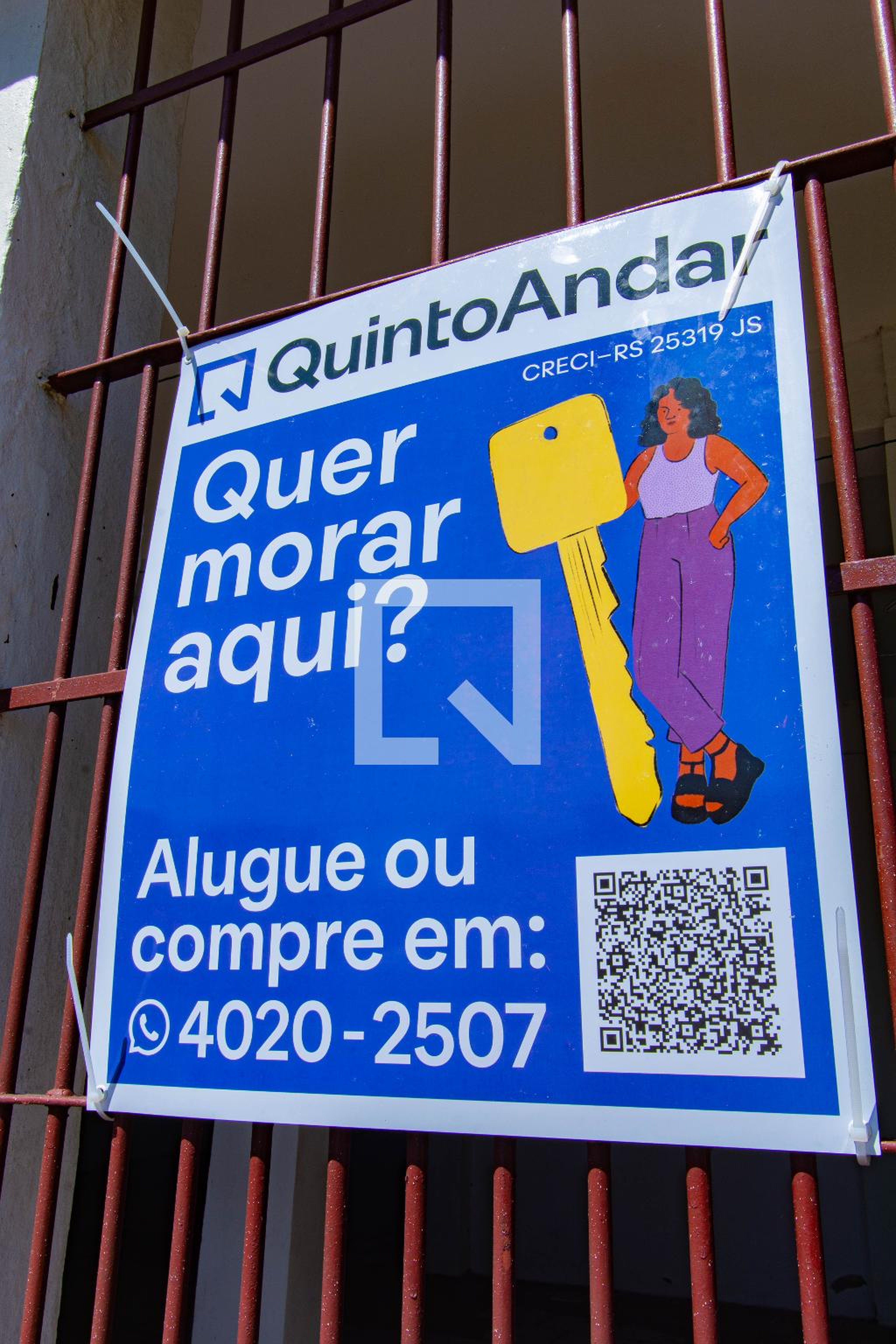 Fachada Condomínio em Rua Bom Jesus, 205