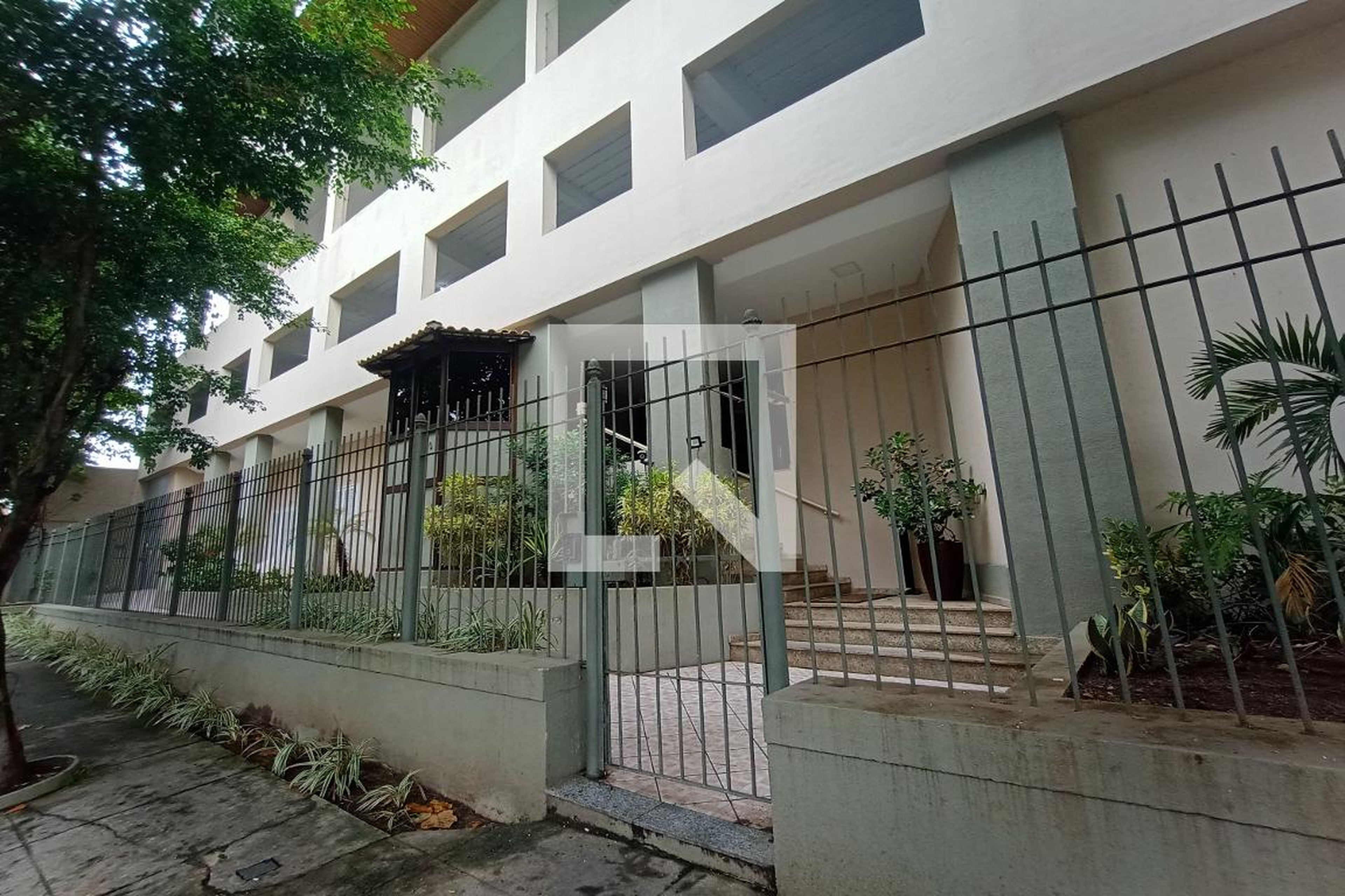 Fachada do Condomínio Condomínio Alto Paraíso