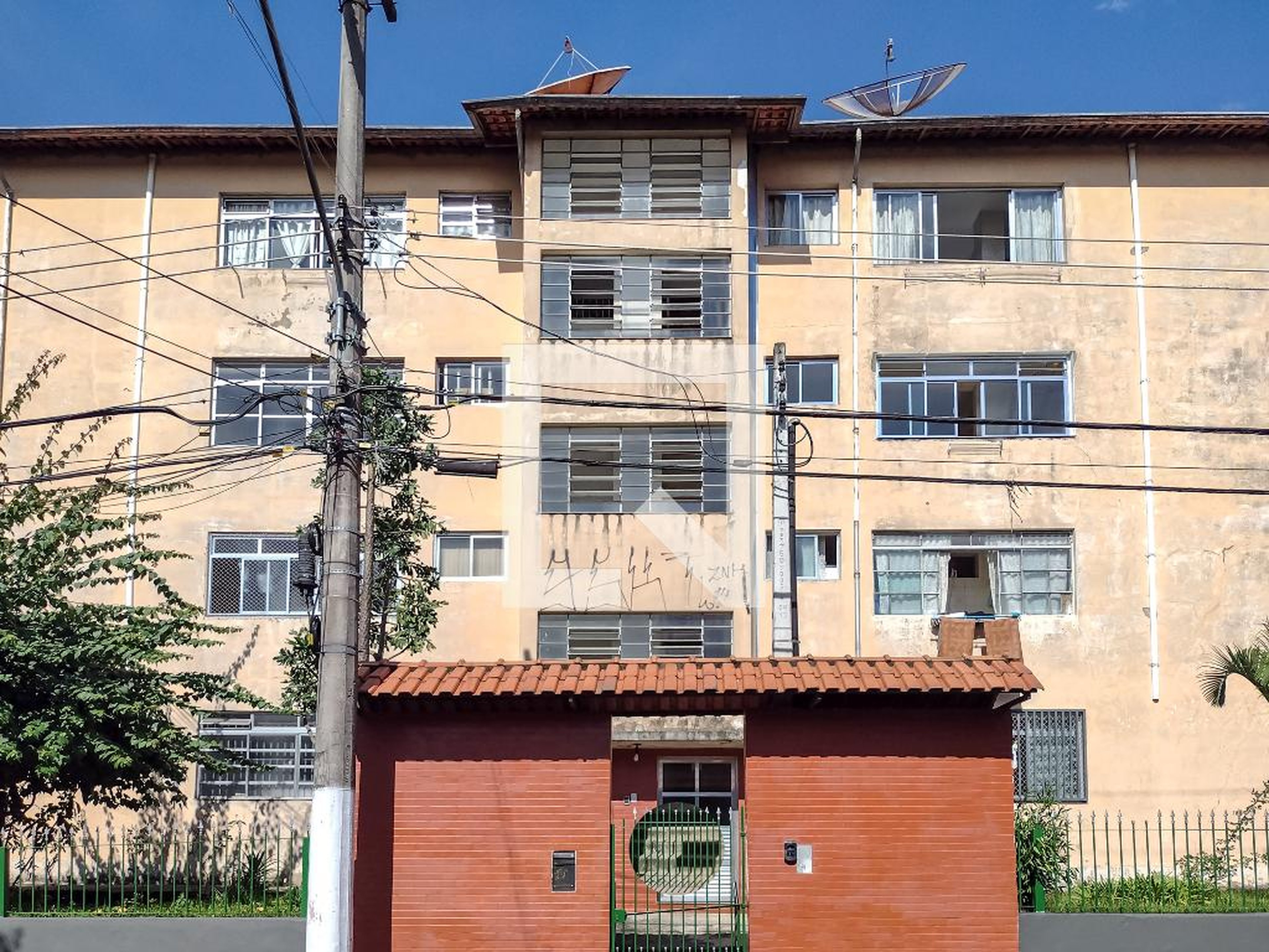 Fachada Condomínio Núcleo Residencial DR Francisco Morato de Oliveira