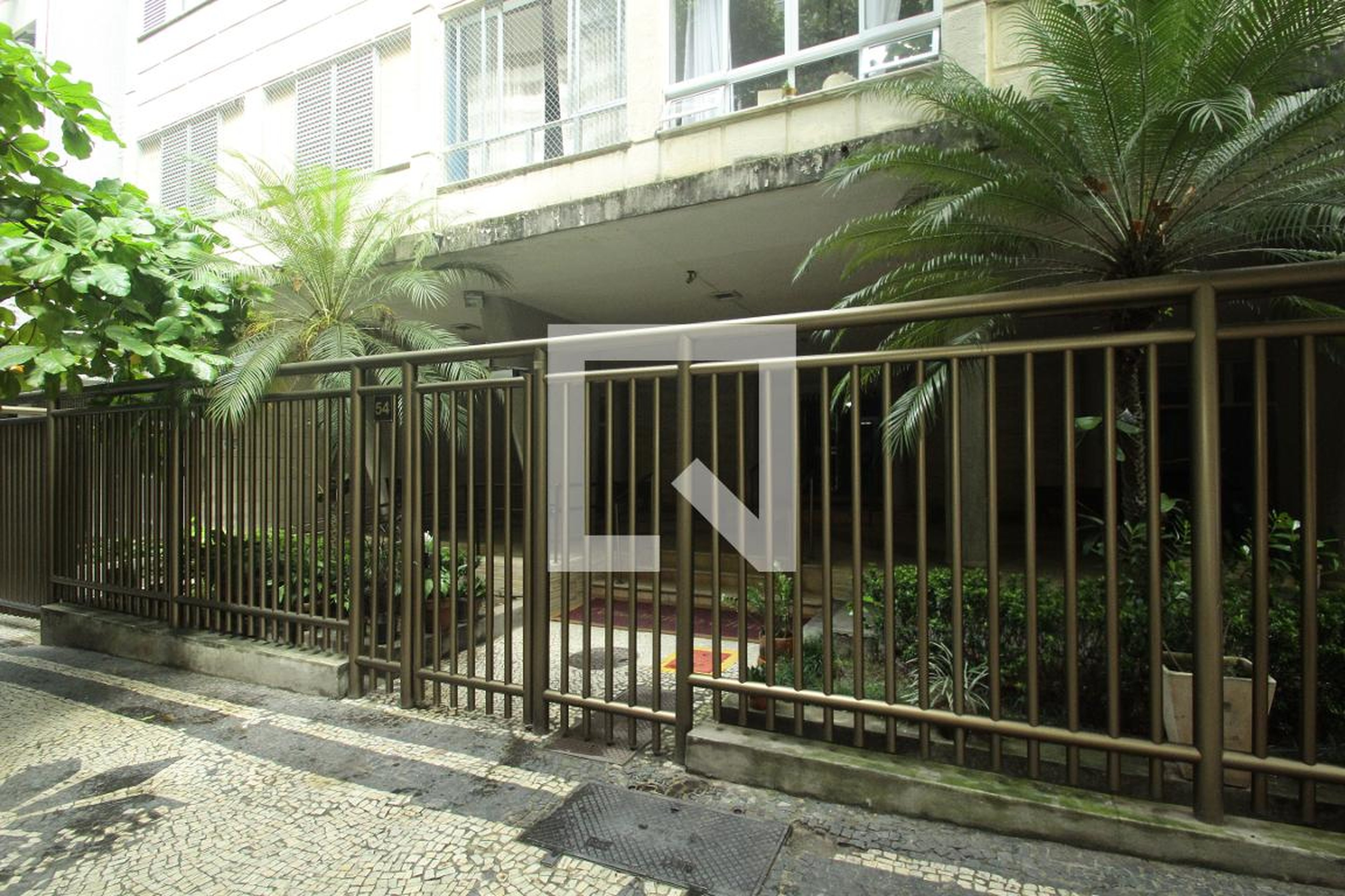 Entrada do Prédio - Edifício Chuno