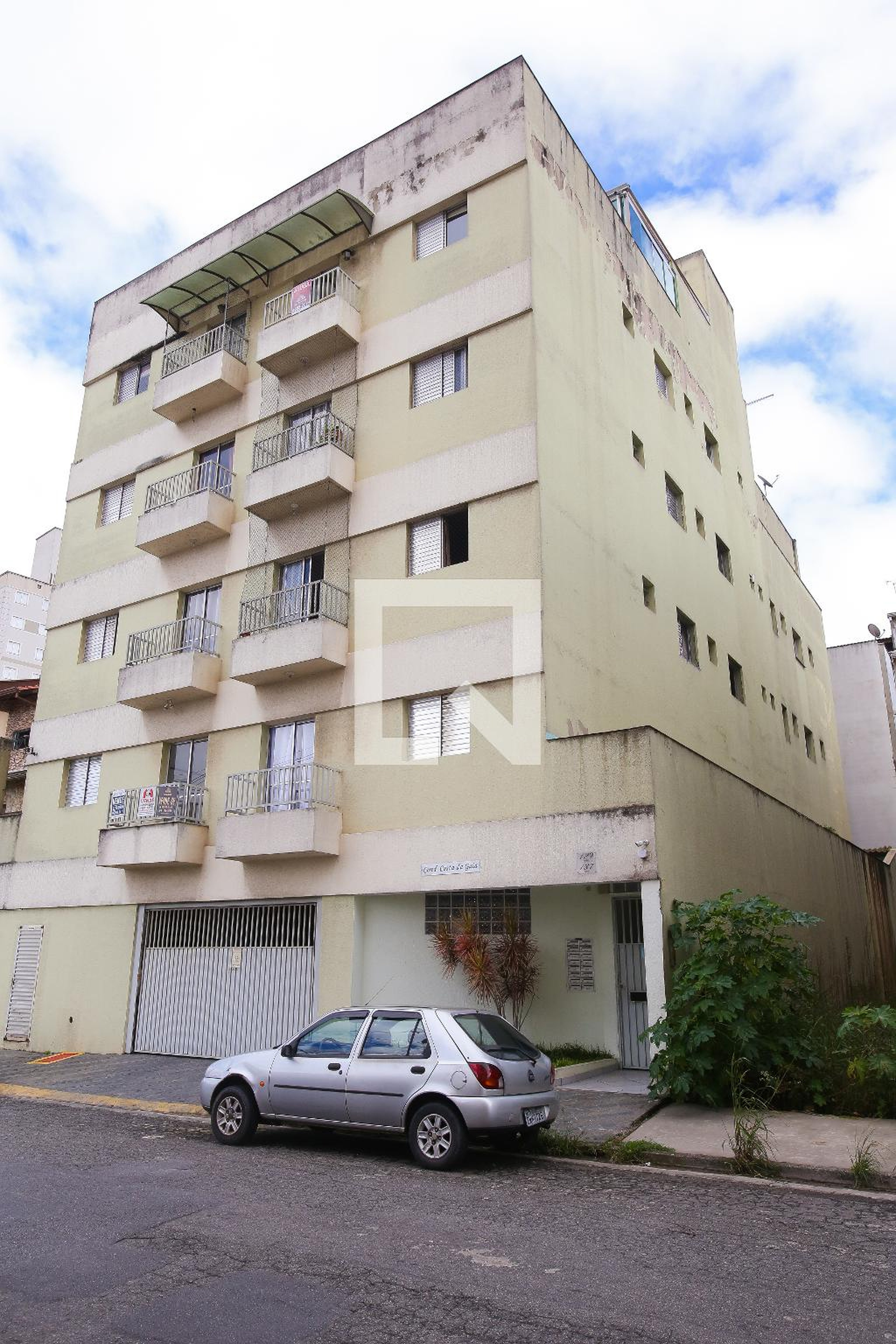 Fachada Condomínio em Rua Zumbí dos Palmares, 137