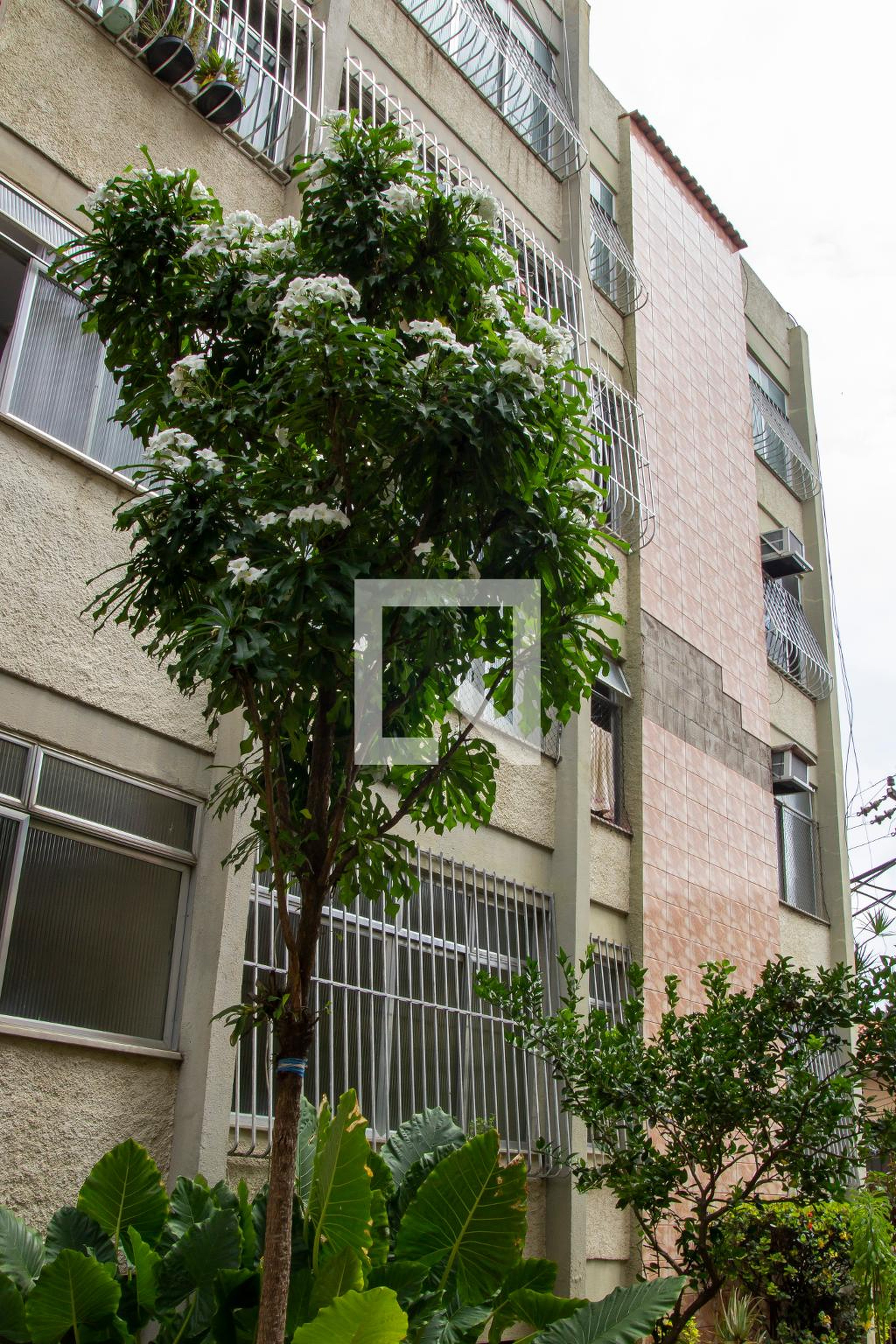 Fachada Condomínio em Rua Rodrigues da Fonseca, 661a