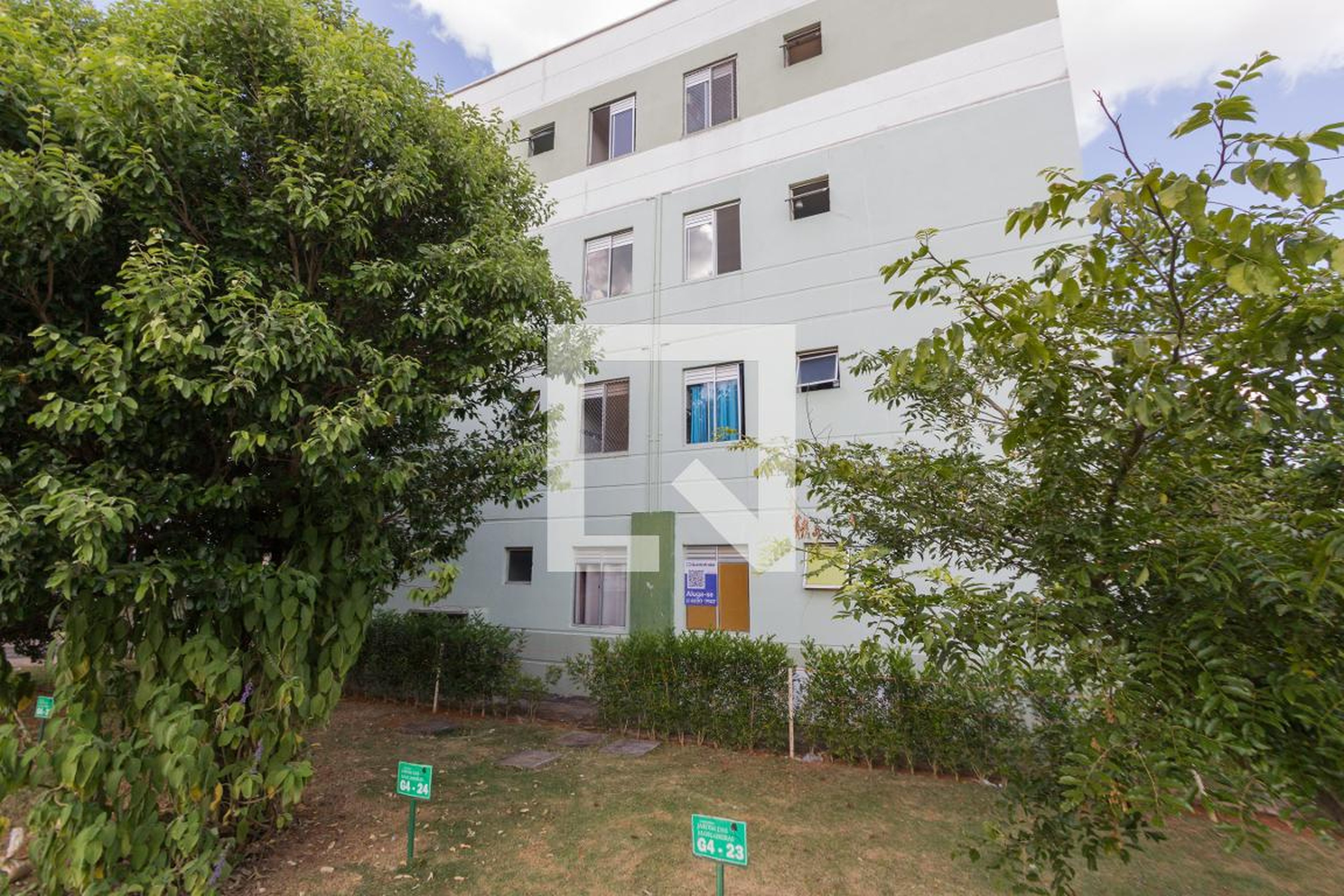 Fachada Condomínio em Rua G, 4