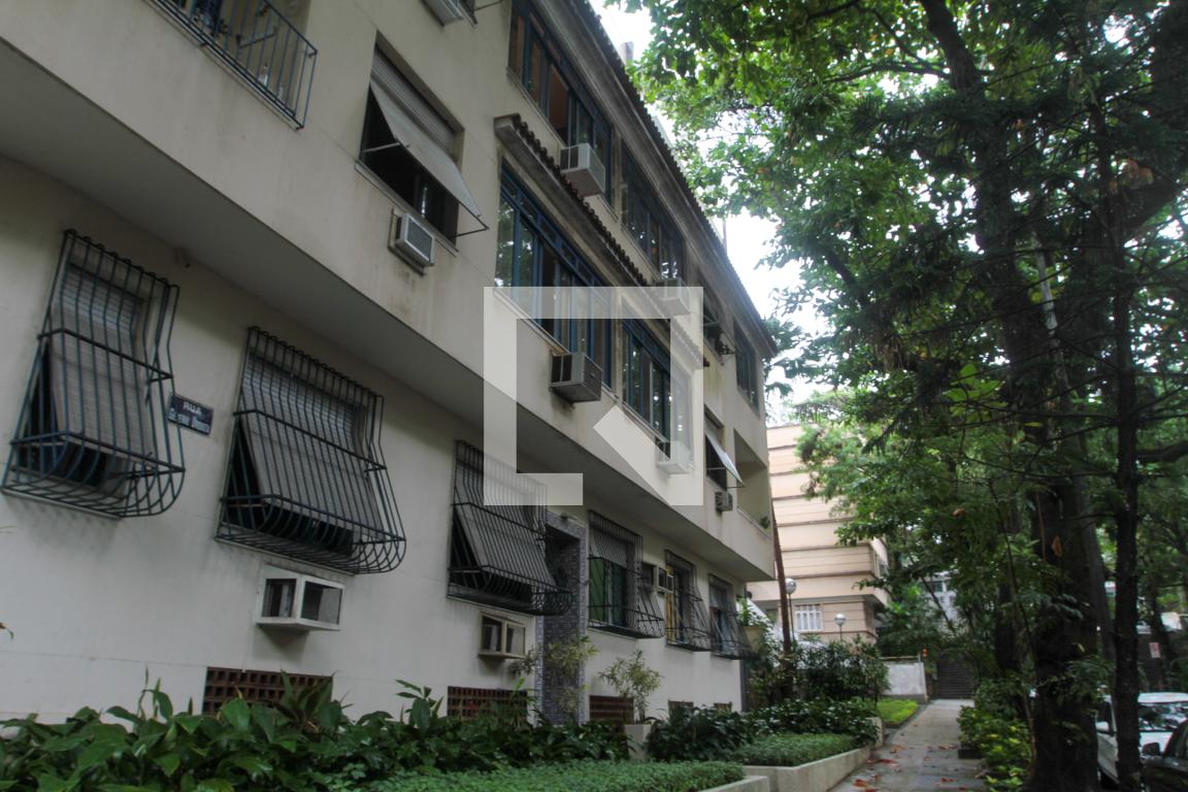 Fachada do Prédio Condomínio em Rua General Urquiza, 245