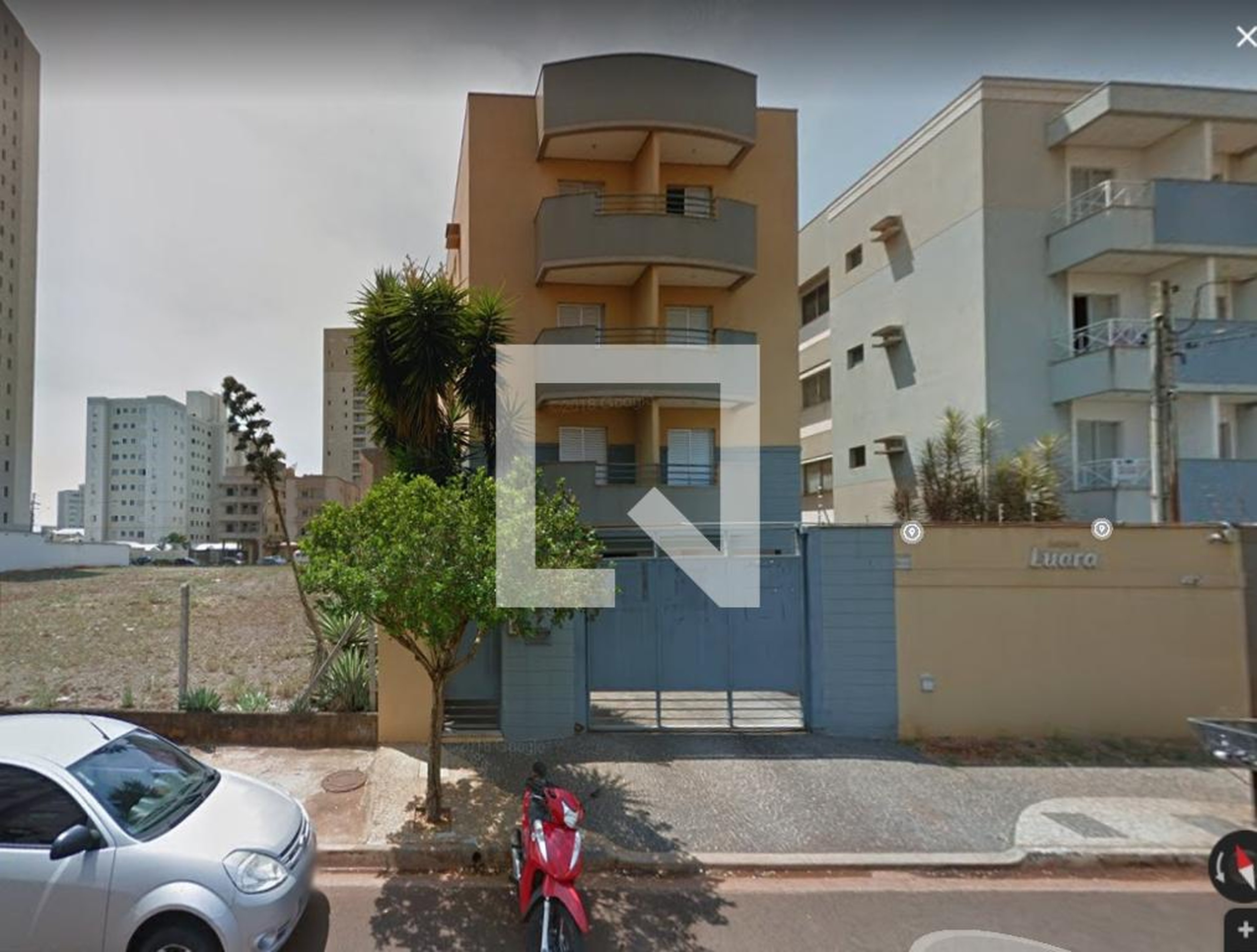 Fachada Condomínio em Rua Horácio Pessini, 105