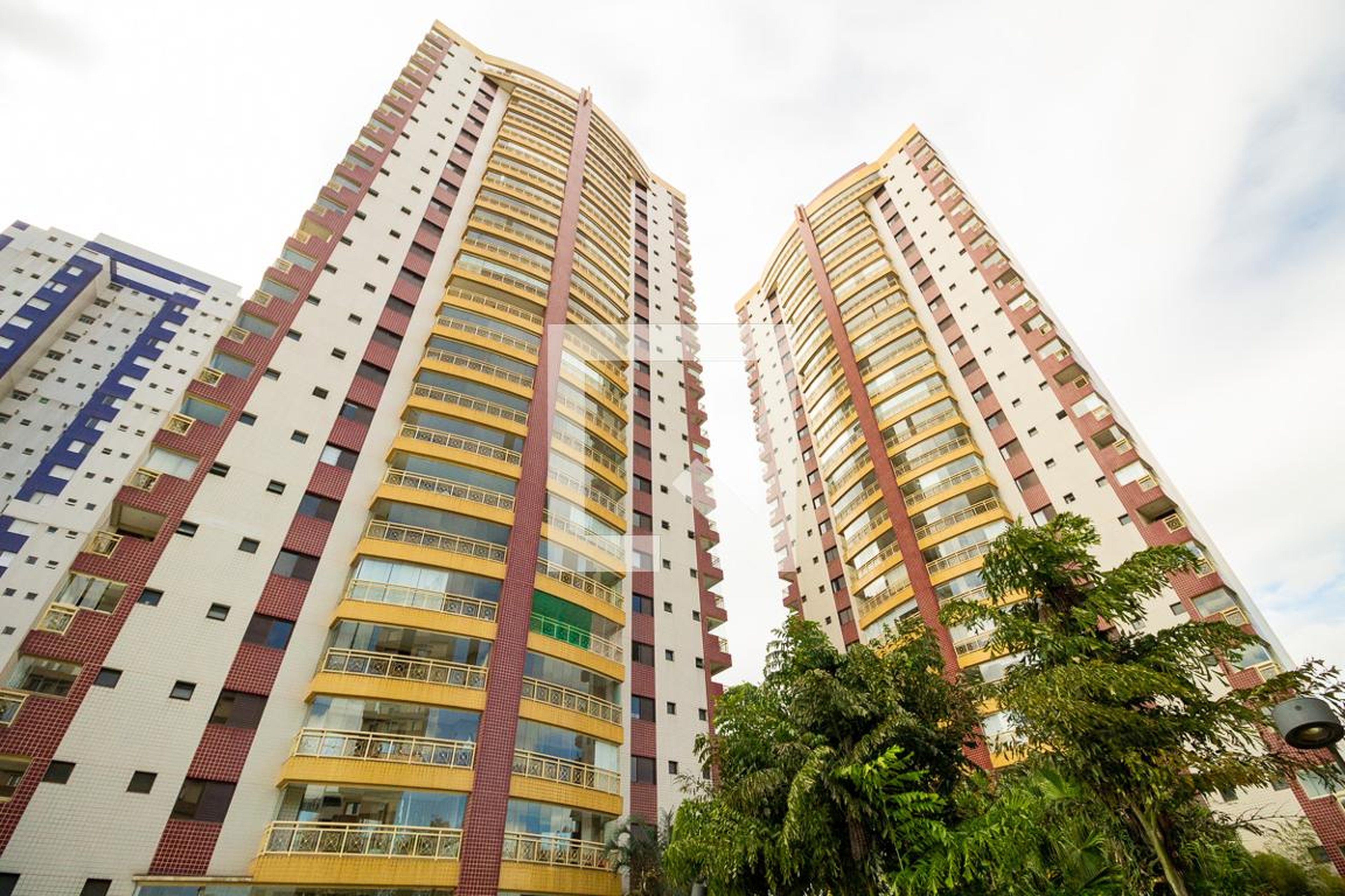 Fachada Condomínio em Rua Basílio da Cunha, 527