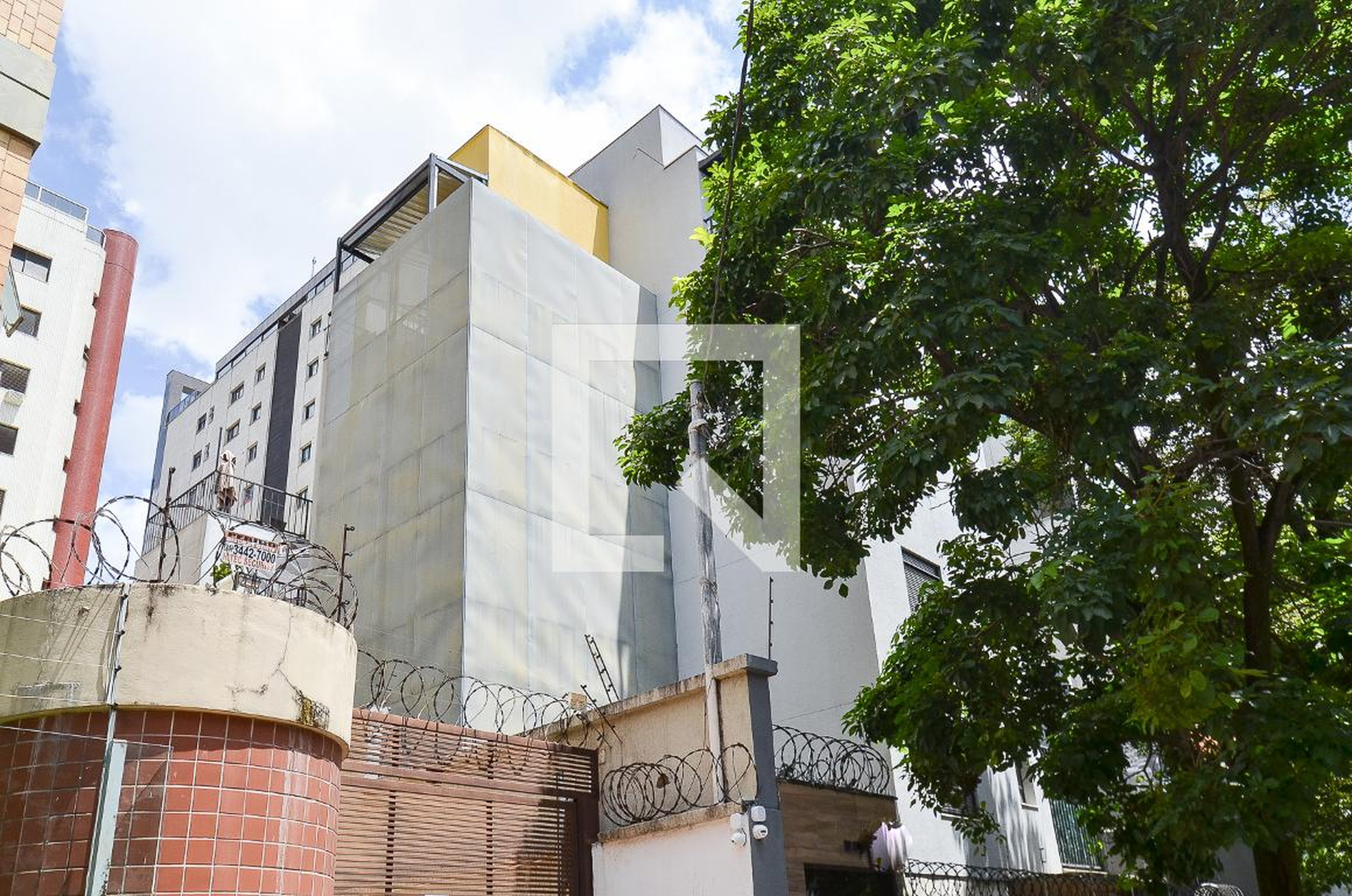 Fachada Condomínio em Rua Buenos Aires, 350