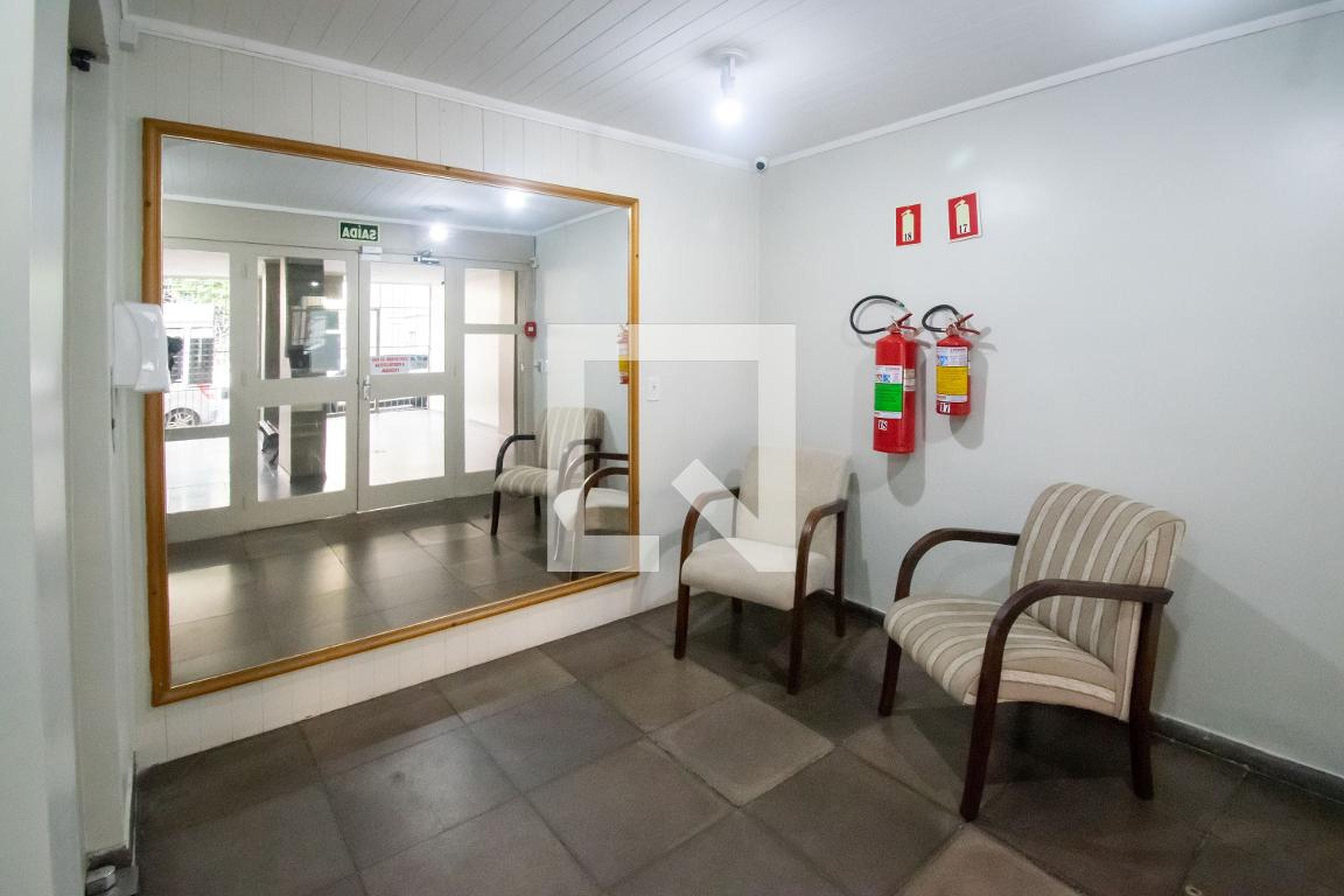 Hall social - Edifício Kampala