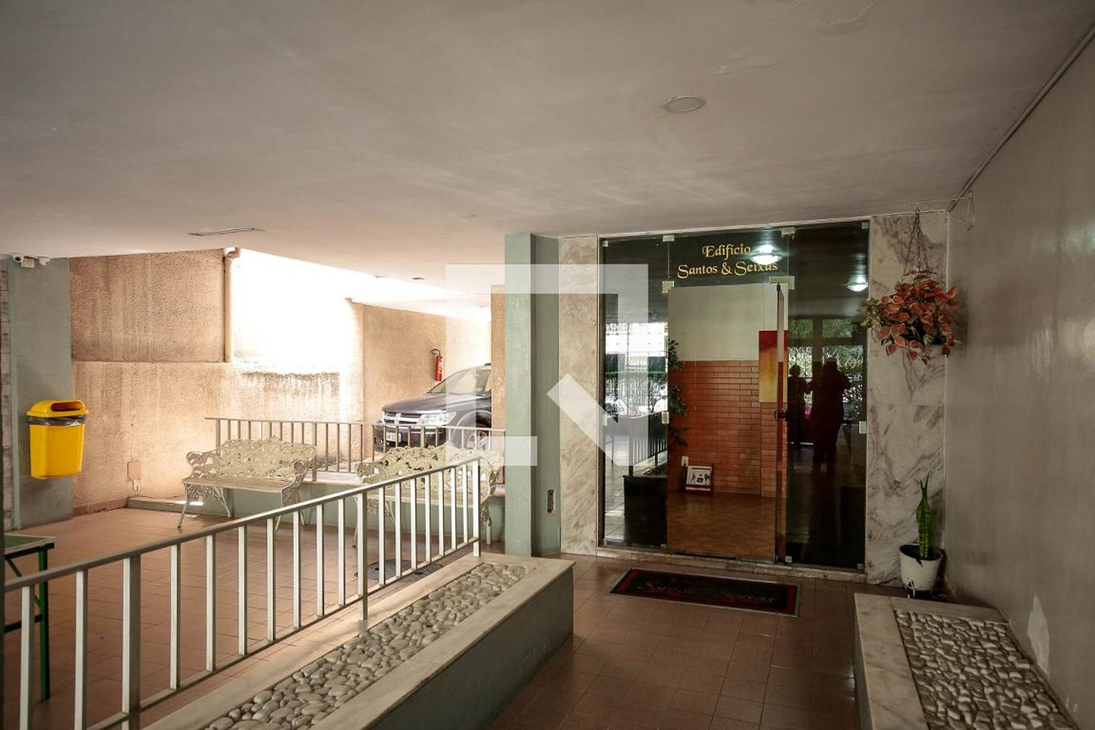 Entrada - Edifício Santos e Seixas