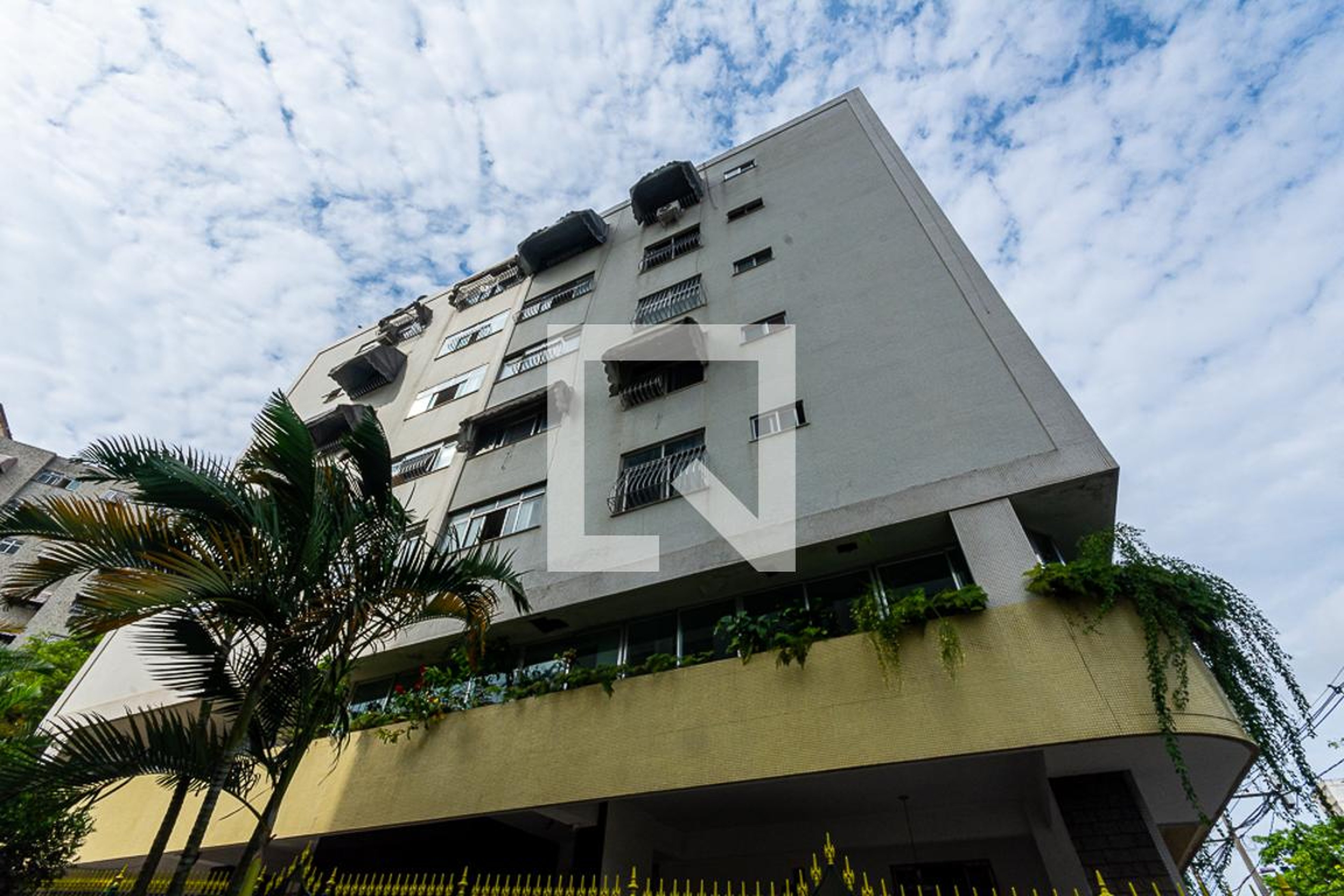 Fachada Condomínio em Alameda São Boaventura, 1027