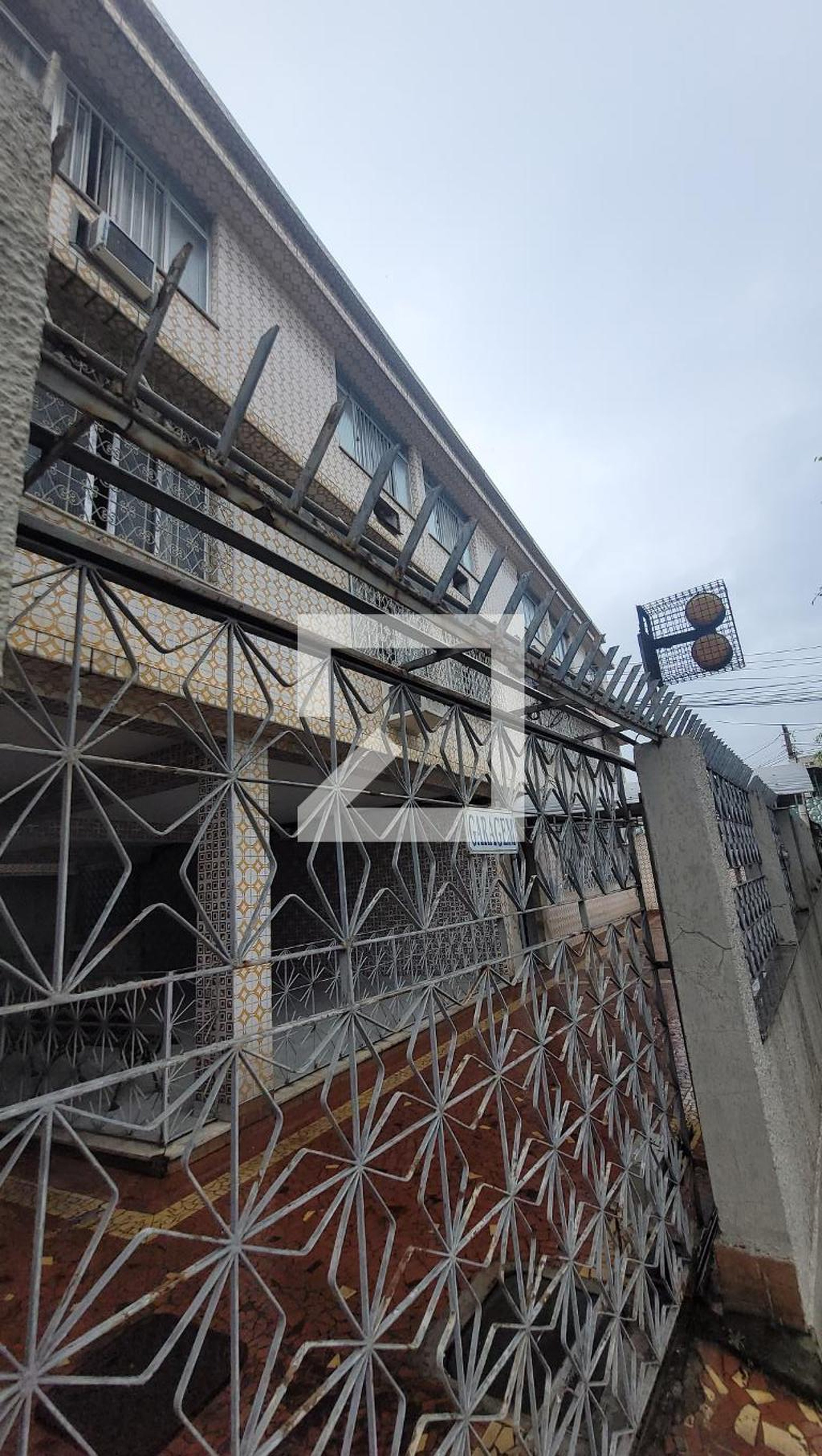 Fachada Condomínio em Rua Filomena Fragoso, 86