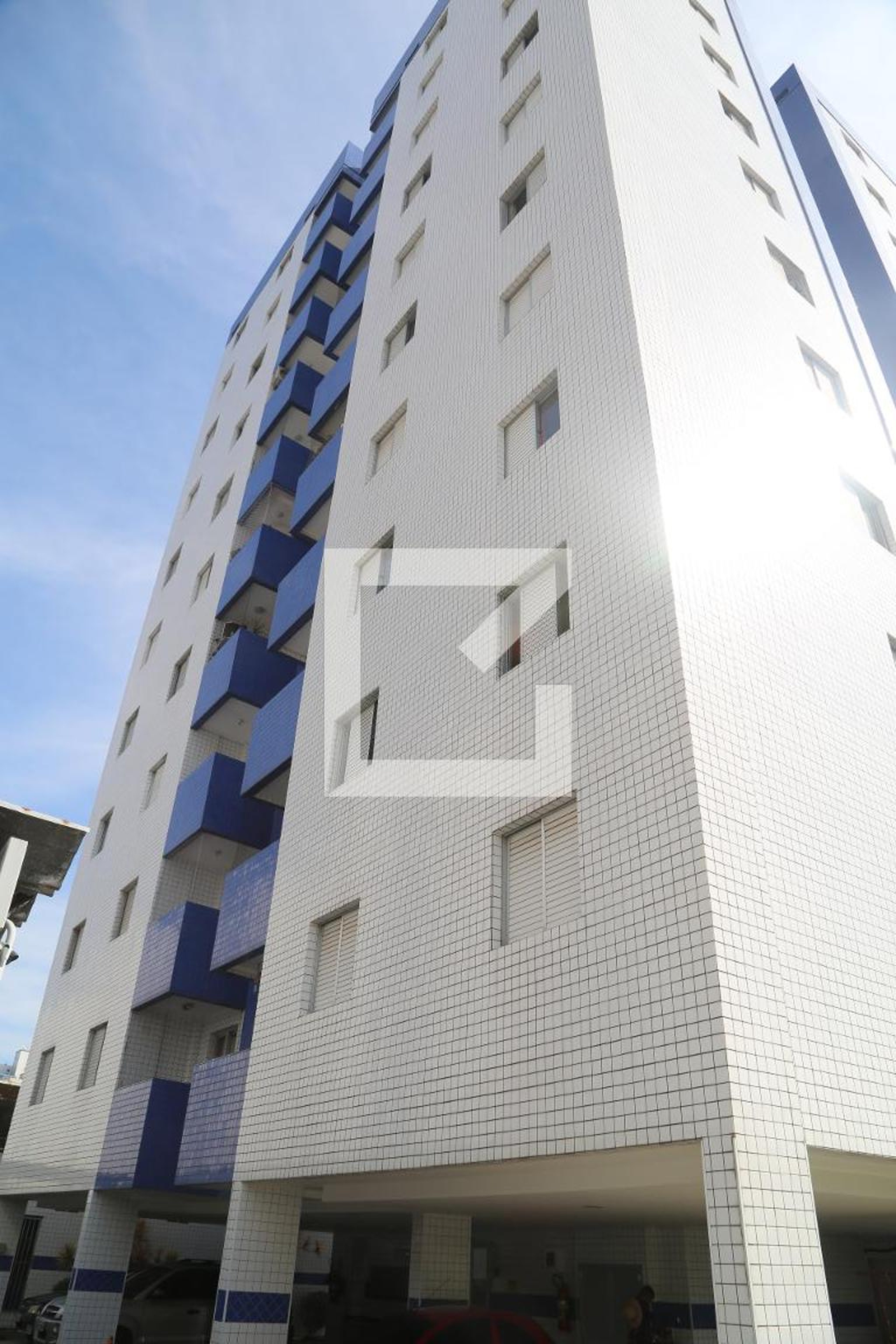 Fachada Condomínio em Rua Rui Barbosa, 1020