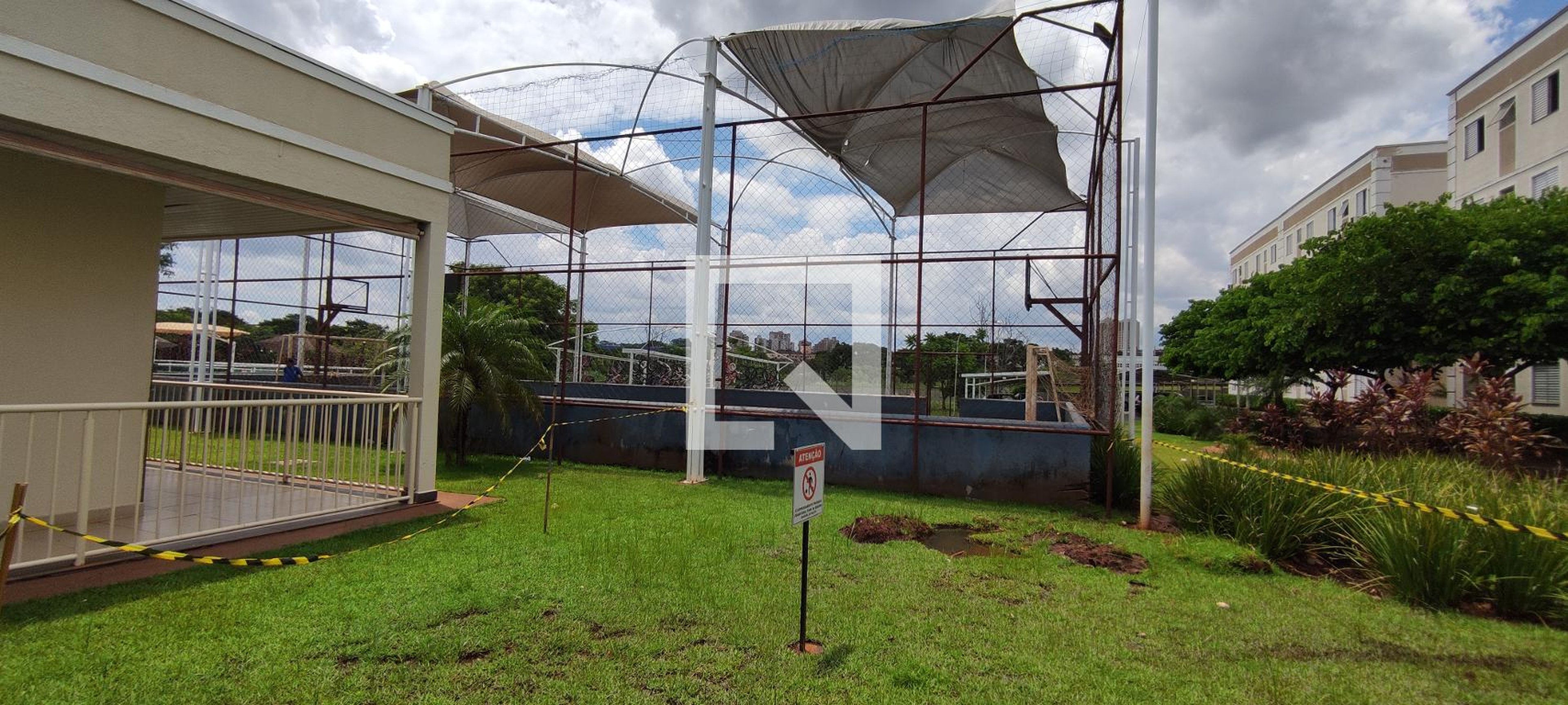 Quadra - Parque Reino da Inglaterra