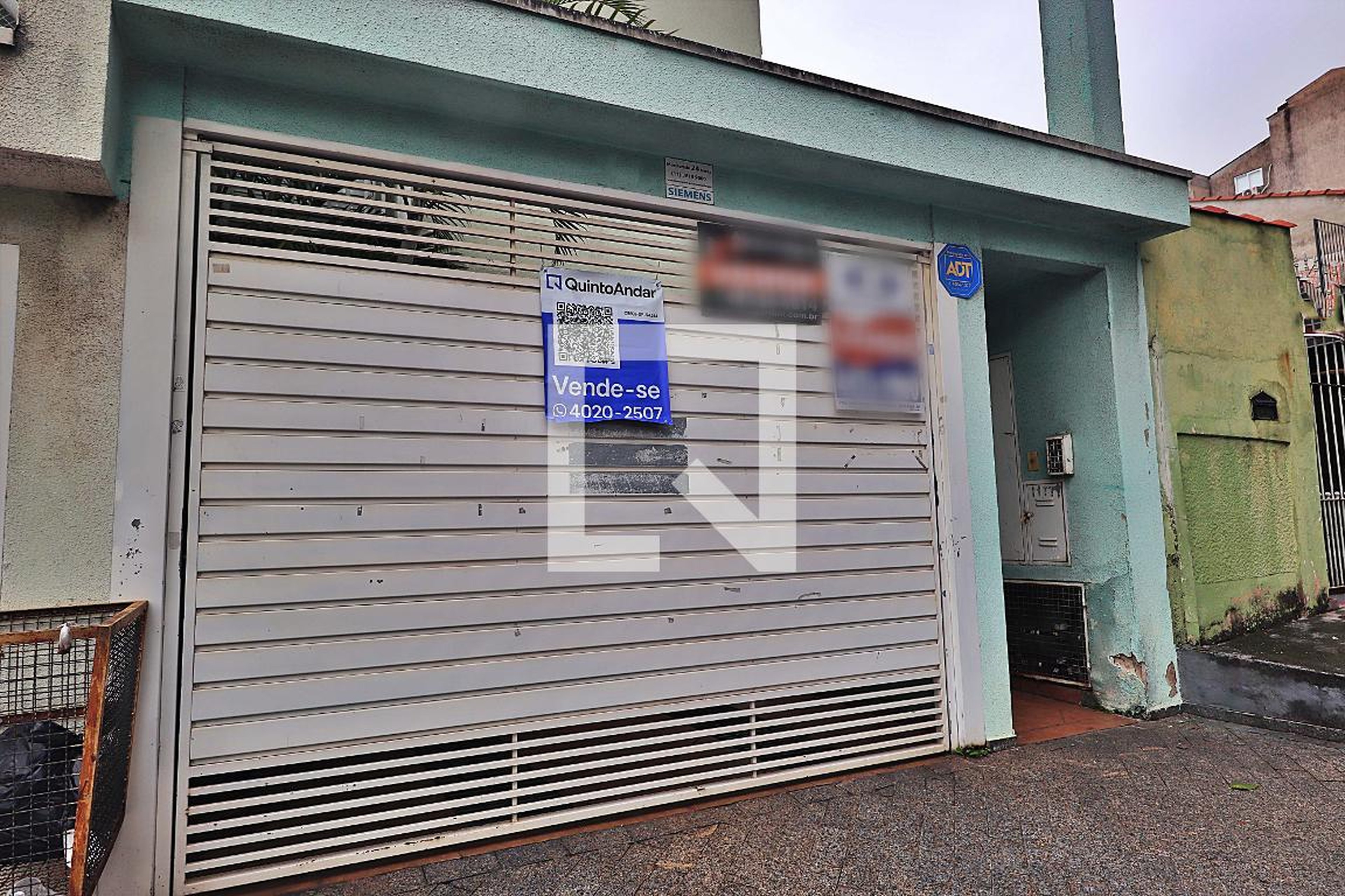 Fachada Condomínio em Rua Guadalajara, 160