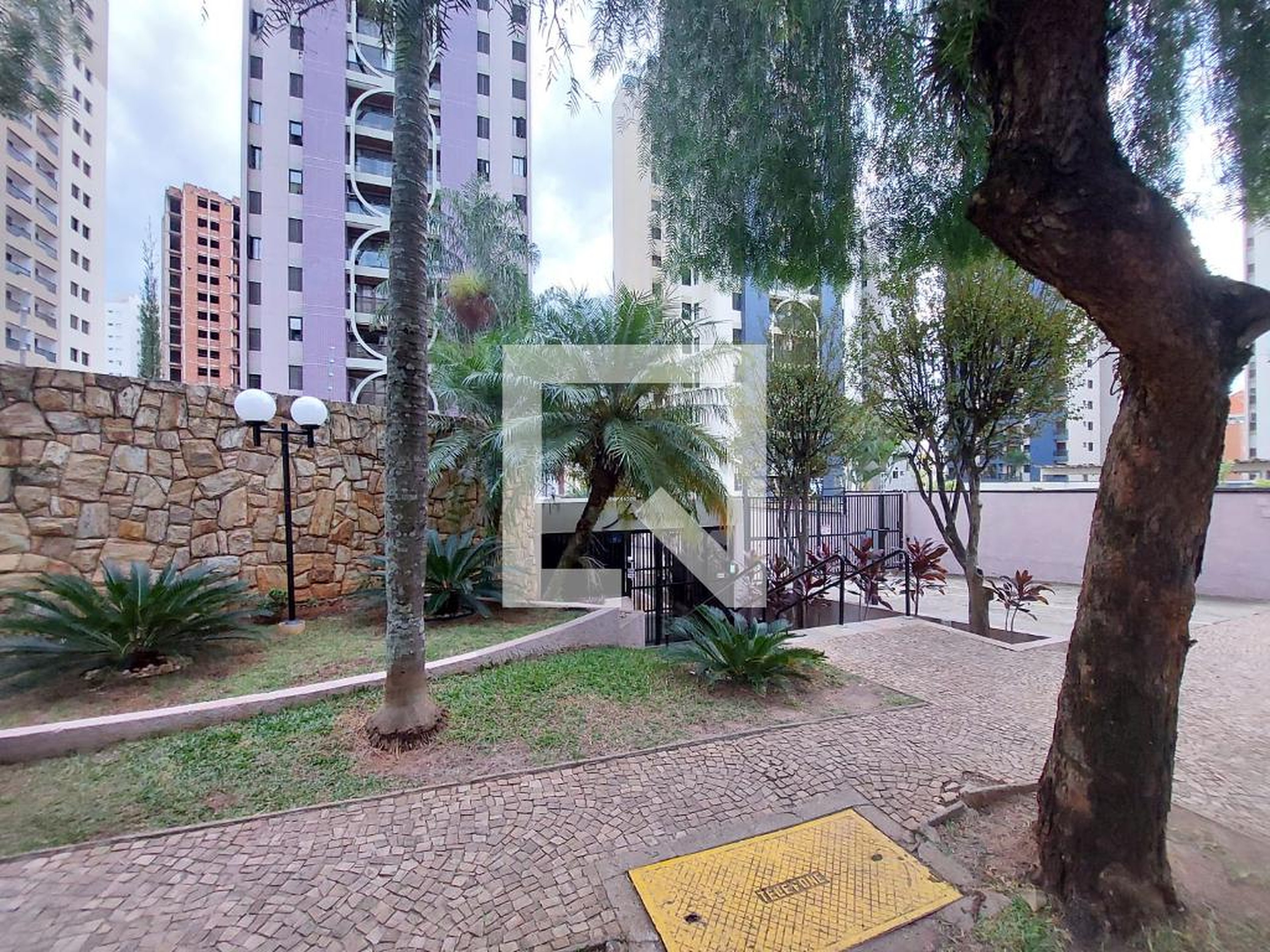 Fachada do Condomínio Condomínio Antuerpia