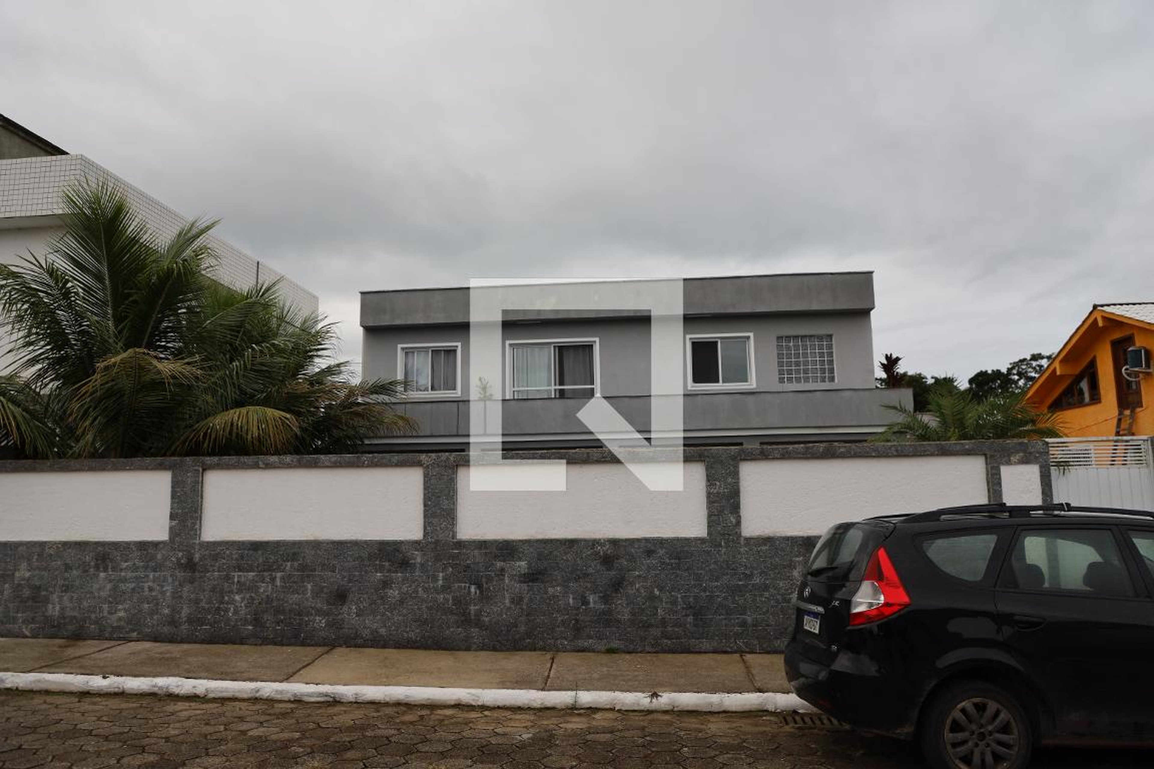 Fachada Condomínio em Rodovia Virgílio Várzea, 4690