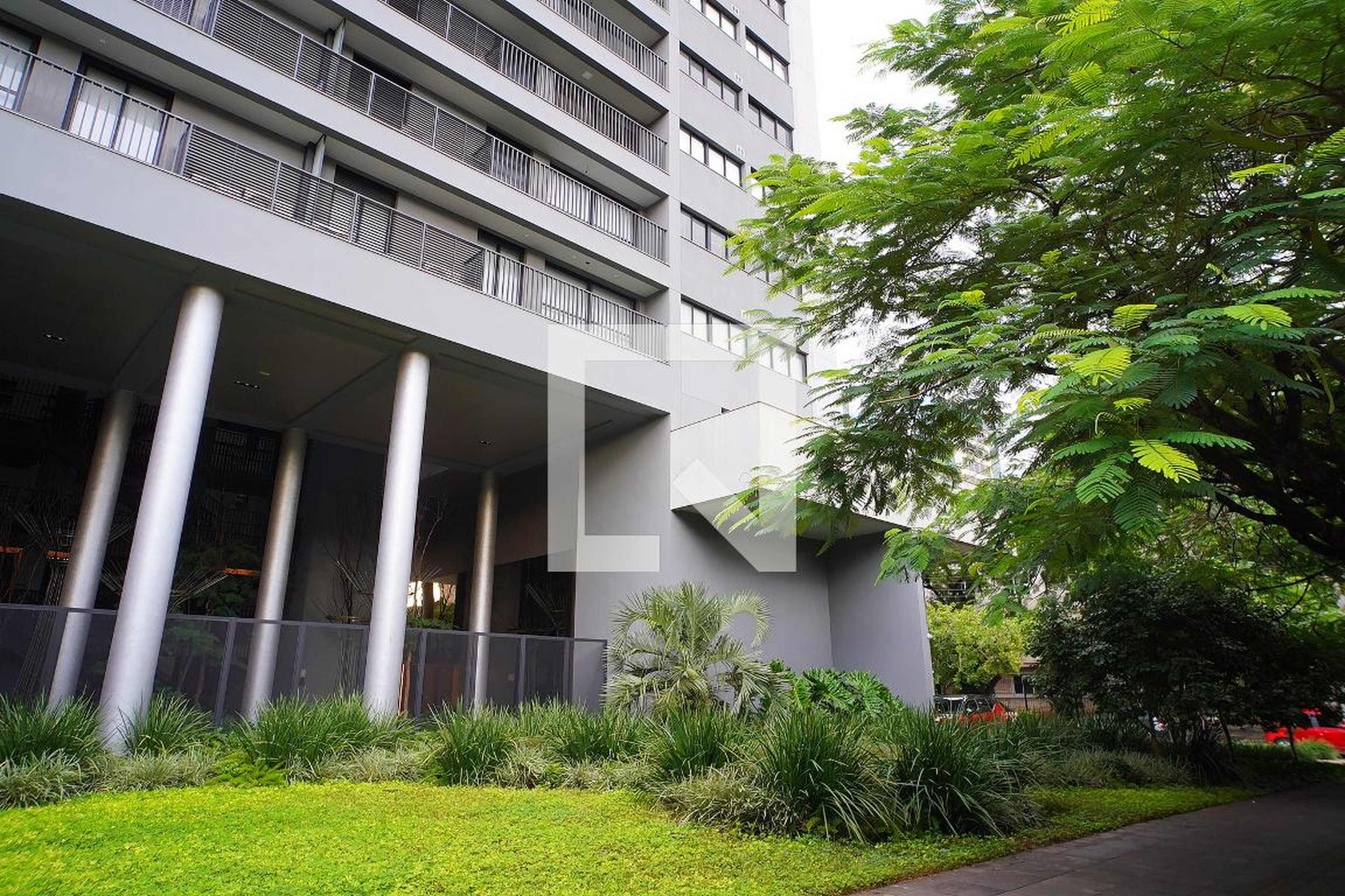 Fachada do Condomínio Condomínio NY 205