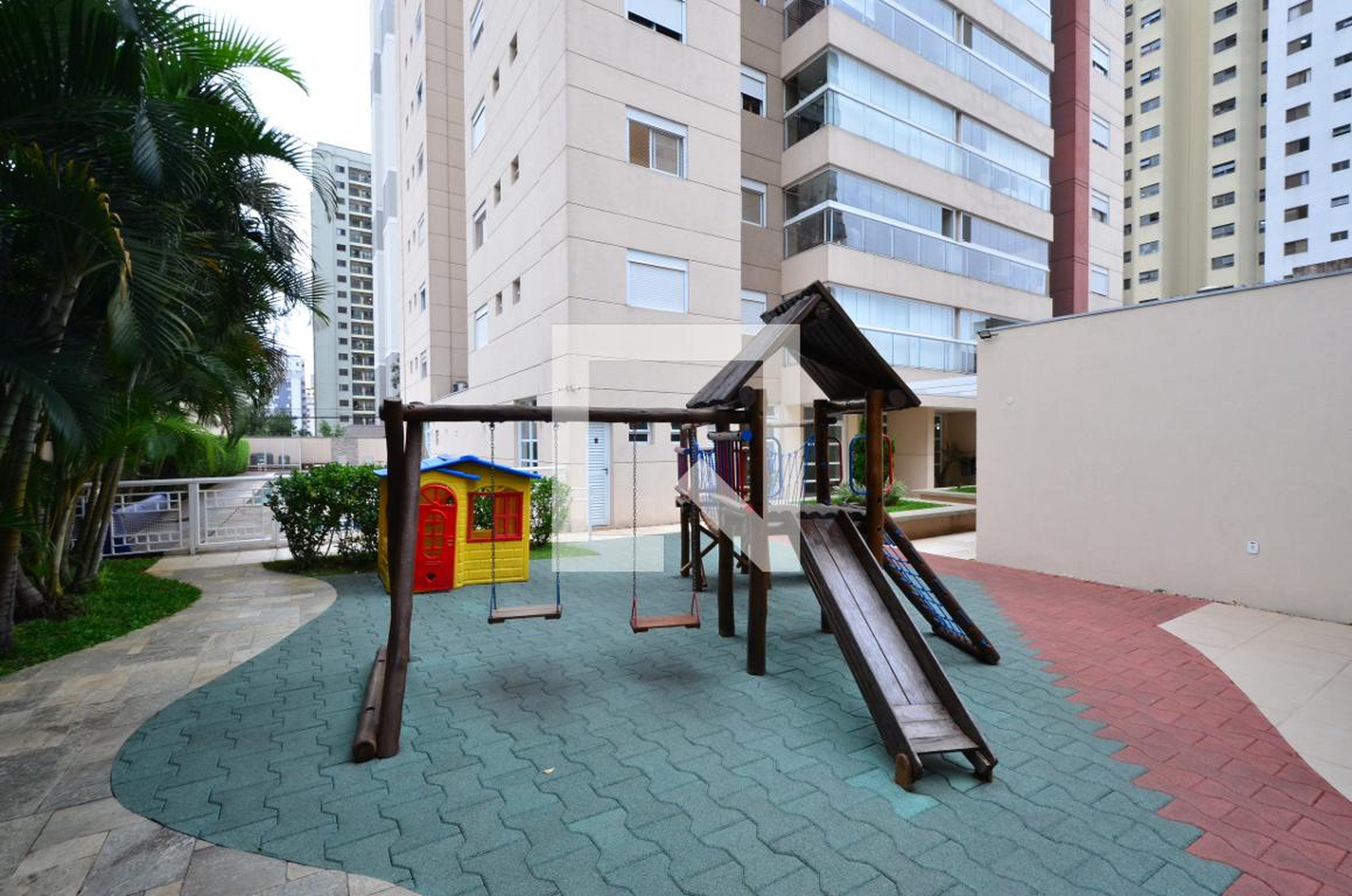 Playground - Celebrante