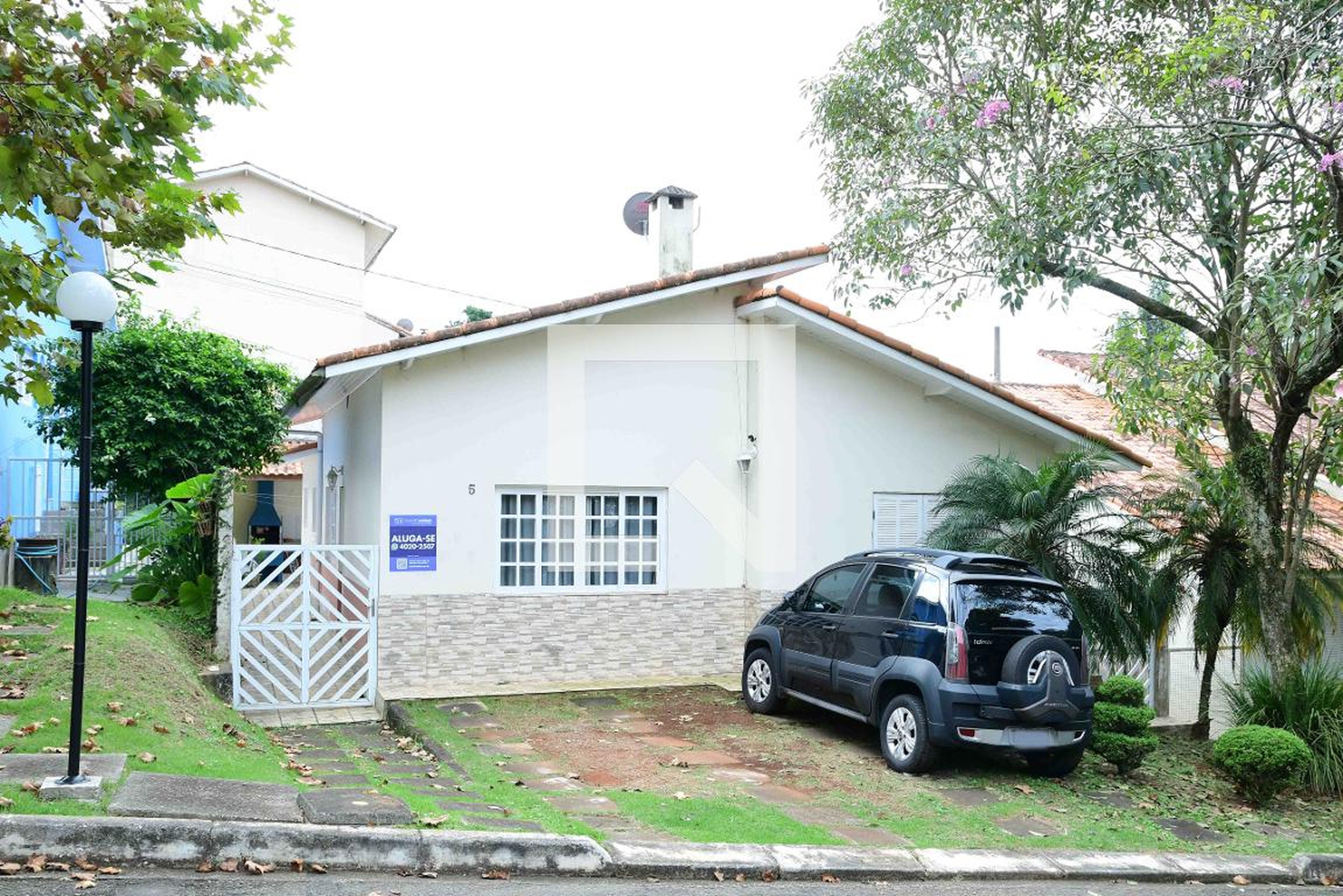 Fachada Condomínio em Rua Maracatú, 448