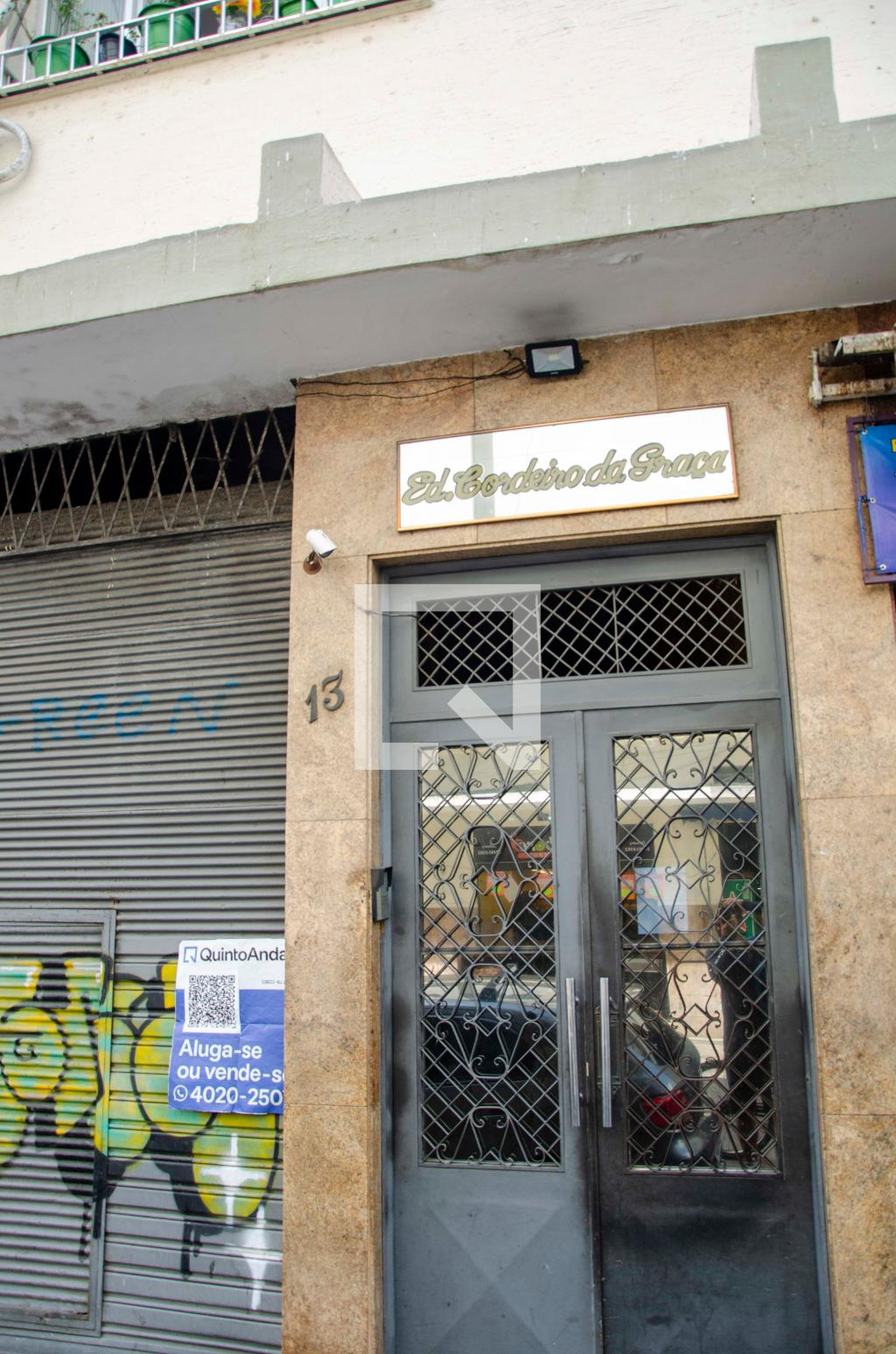 Entrada - Edifício Cordeiro da Graça