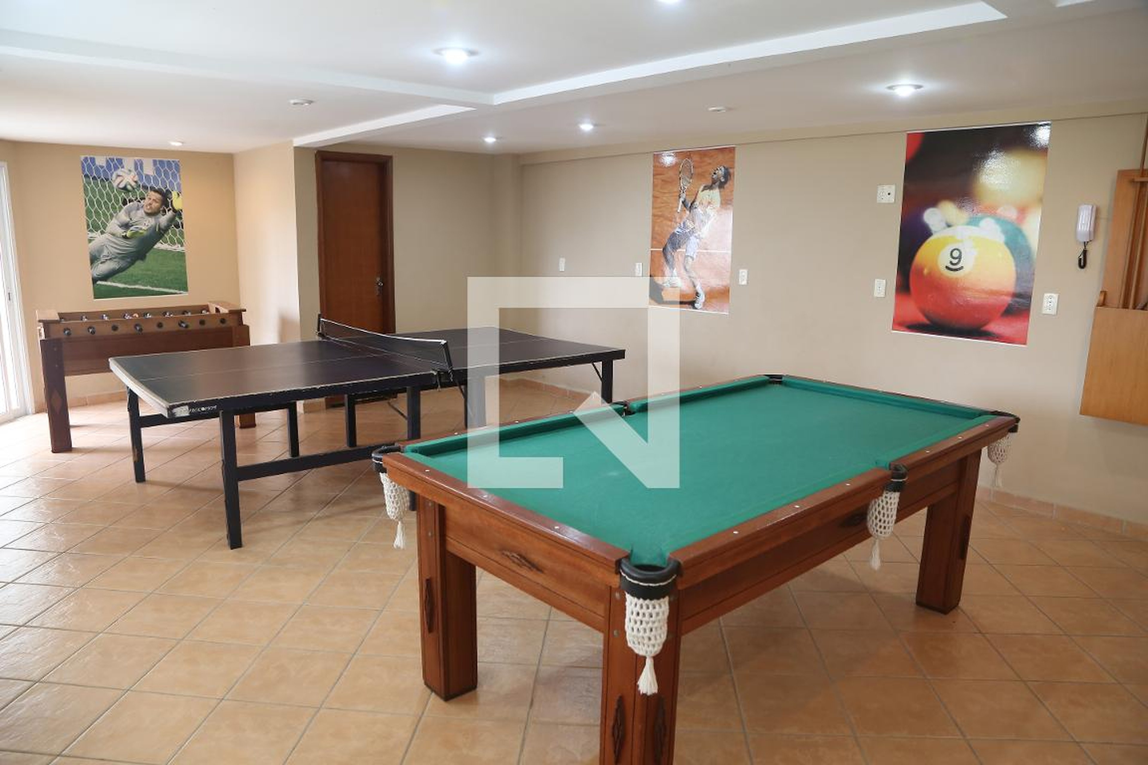 Sala de Jogos - Ayrton Junior