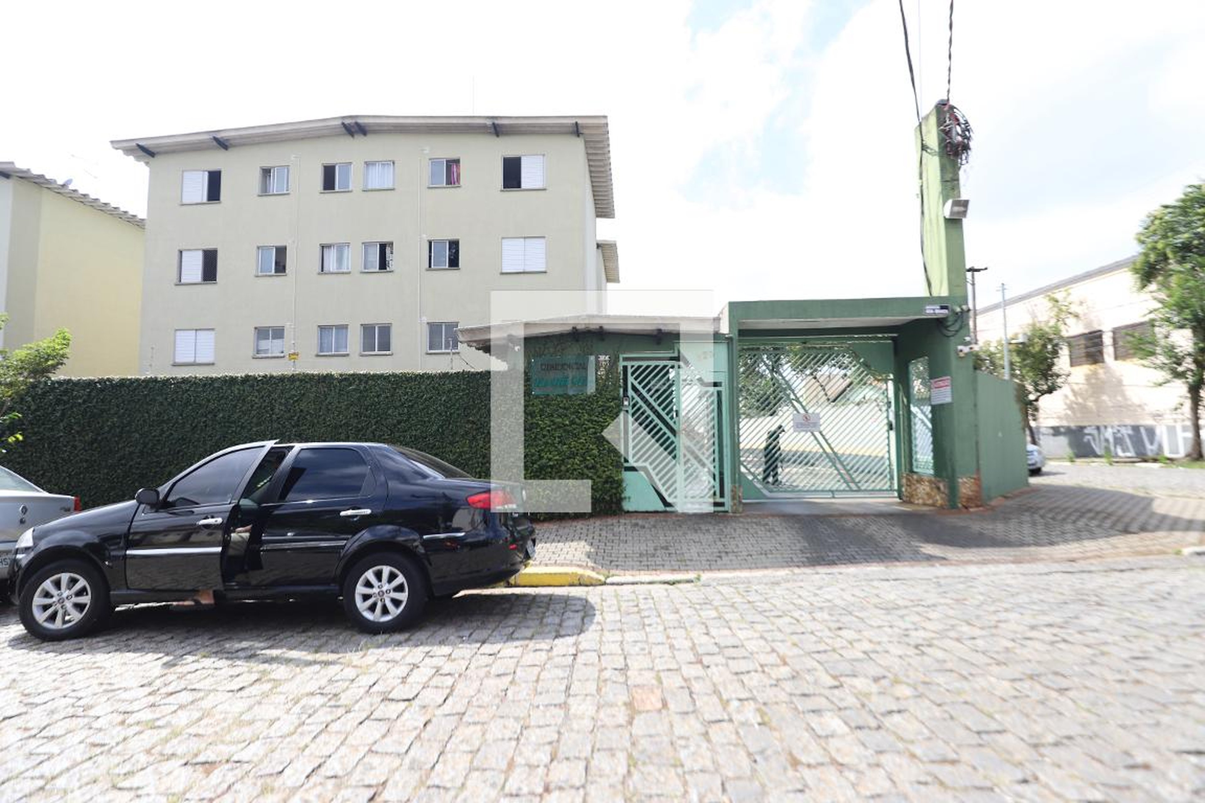 Fachada do Condomínio Residencial Floresta