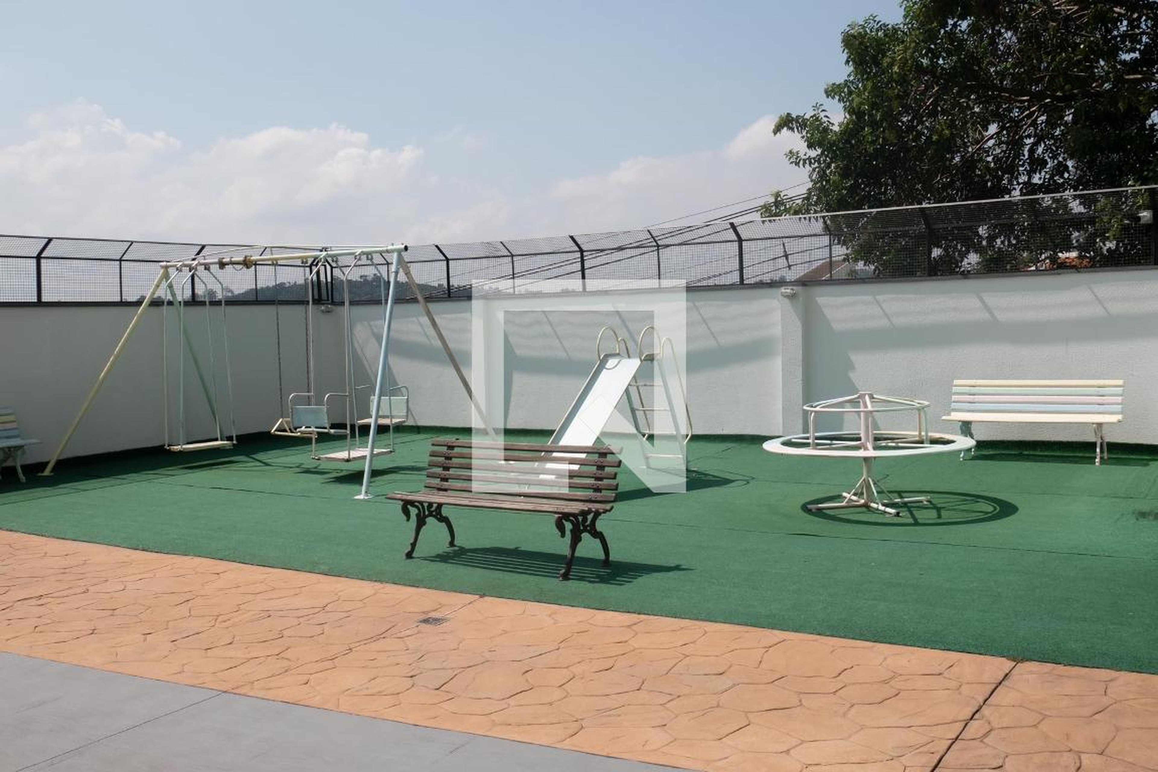 Playground - Delfim Verde