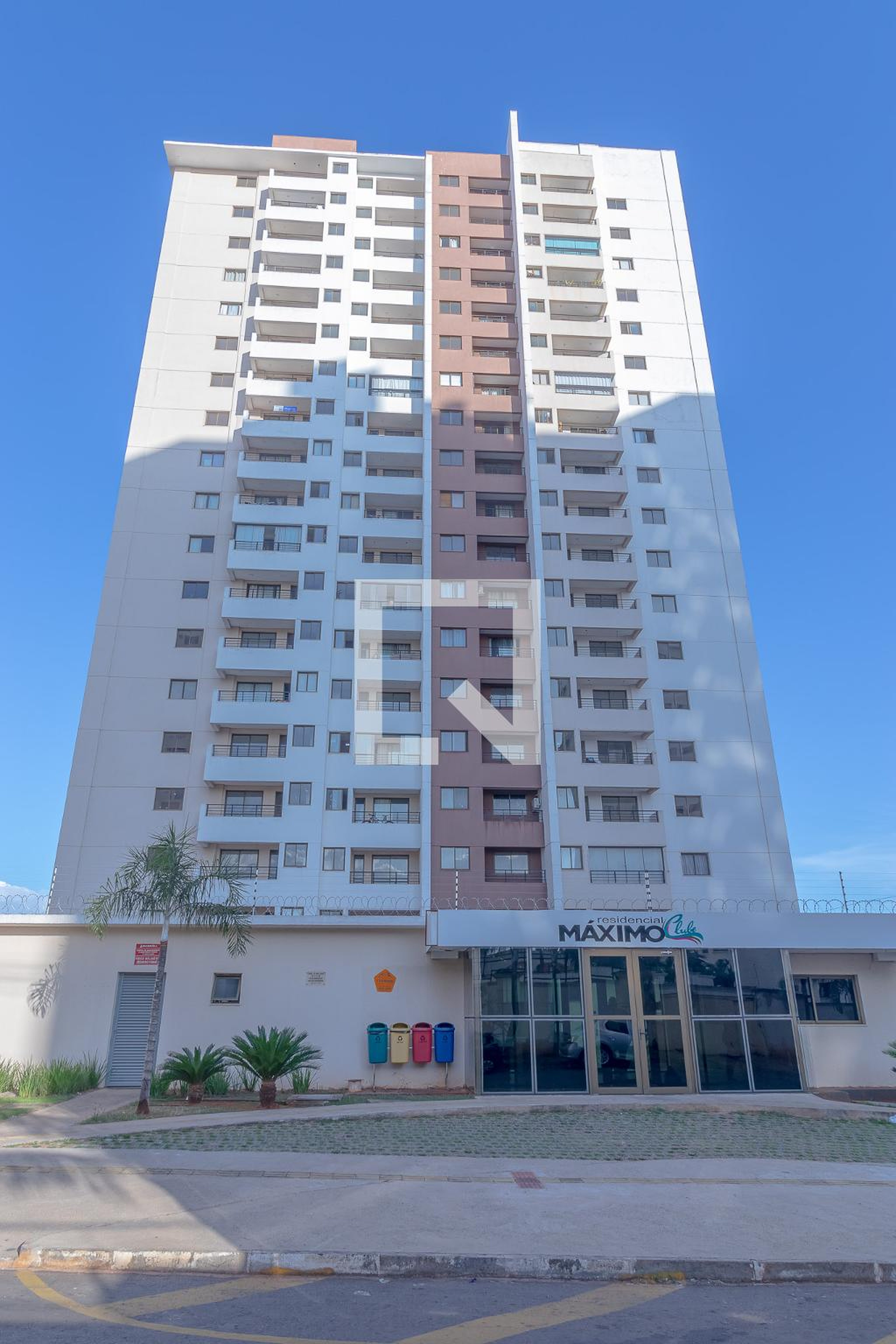 Fachada do Condomínio Condomínio Máximo Clube