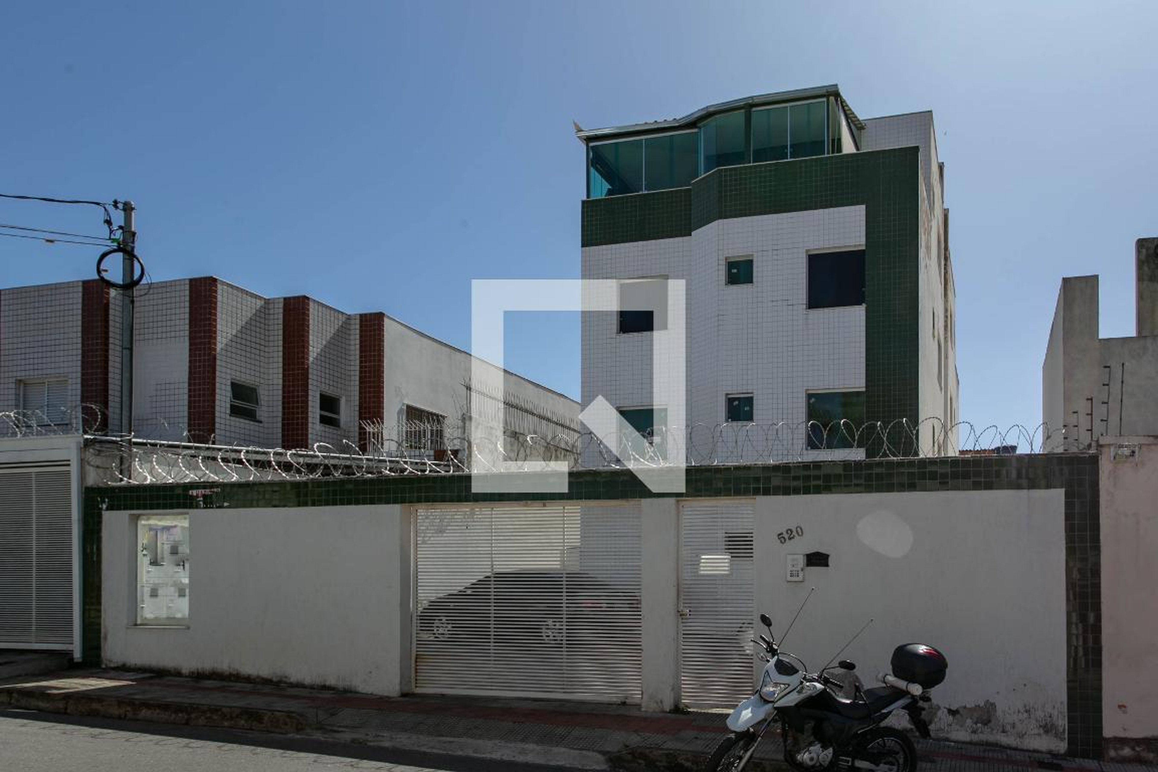 Fachada Residencial Hebe Alvarenga Lage