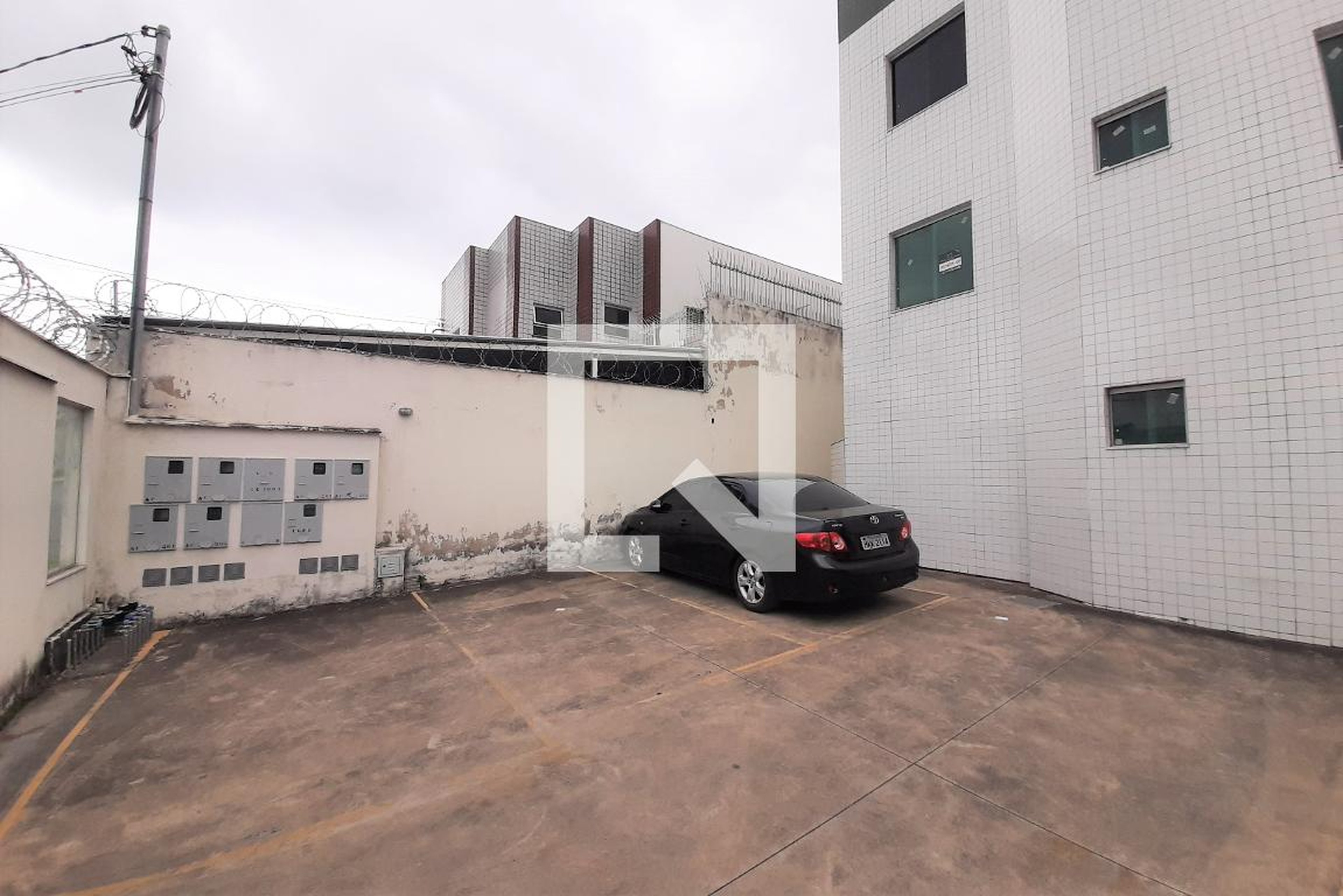 Fachada do Condomínio Residencial Hebe Alvarenga Lage