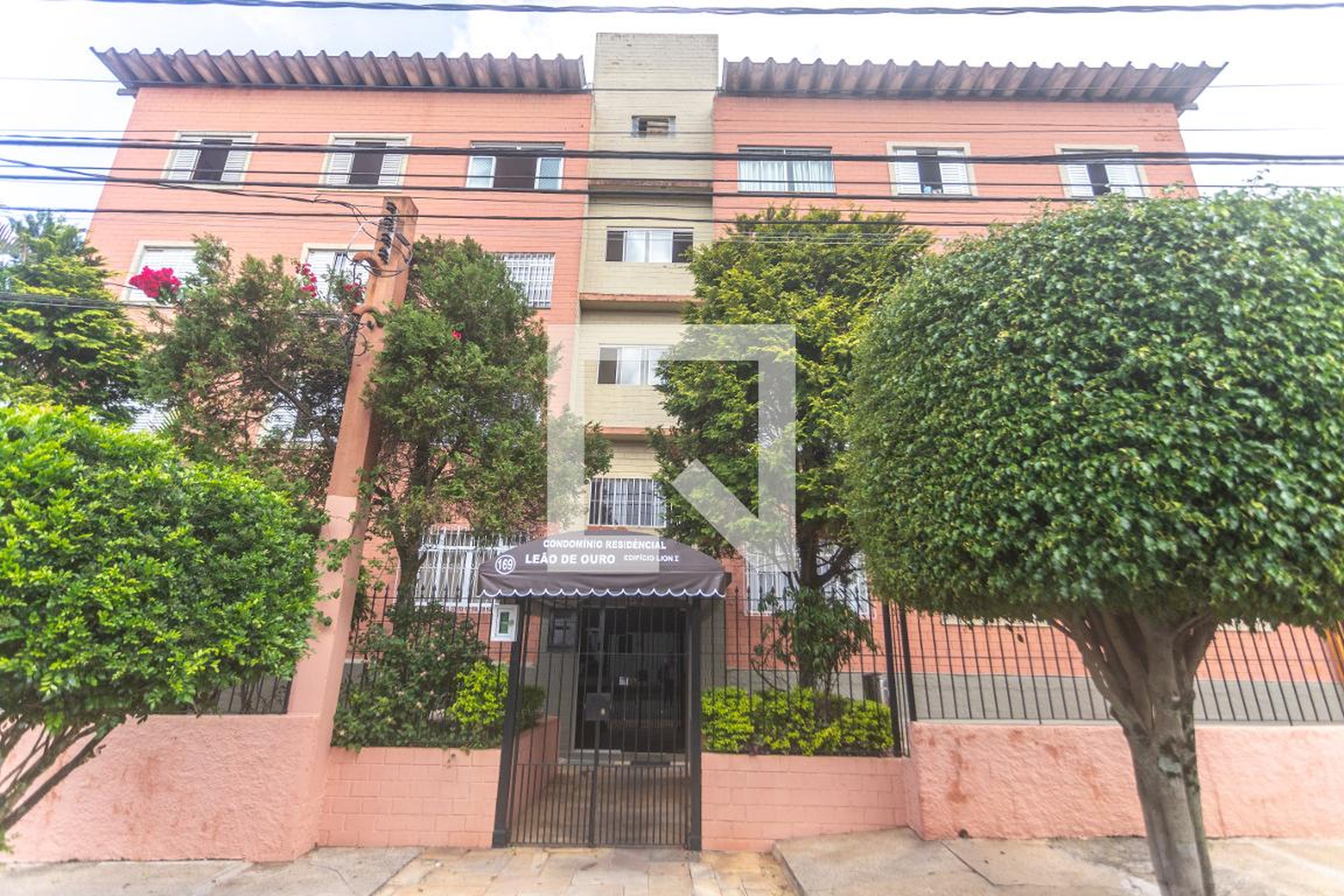 Fachada Condomínio Habitacional Leão de Ouro II