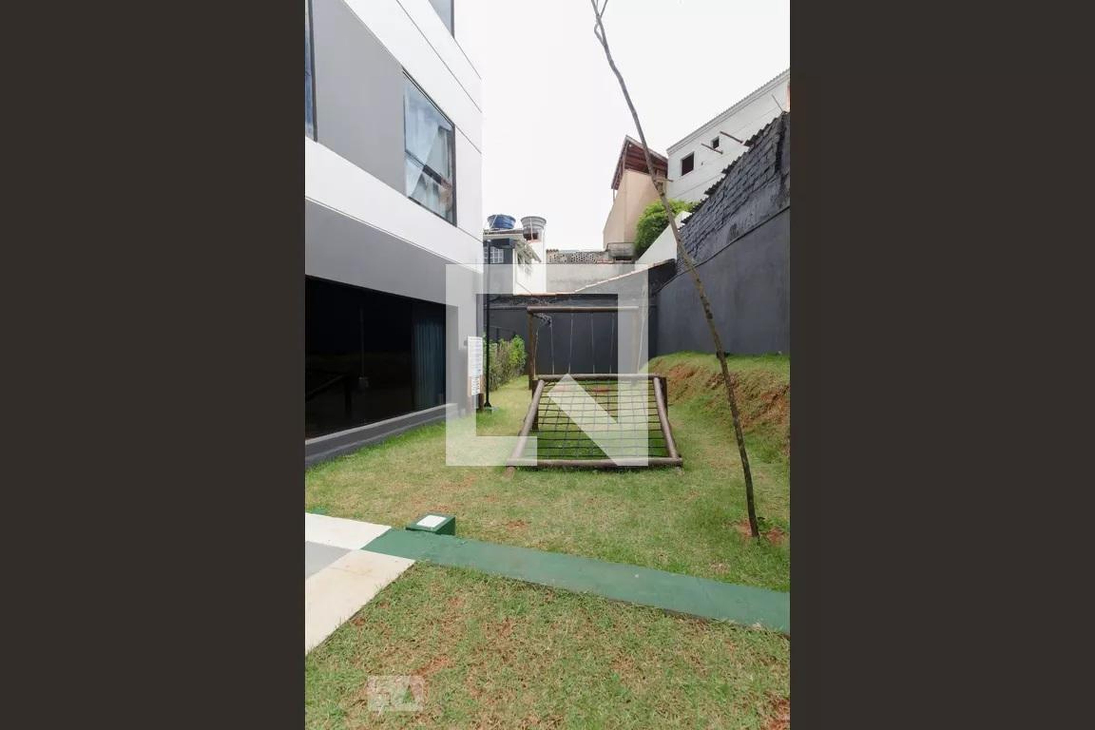 Playground - Max Haus Santana