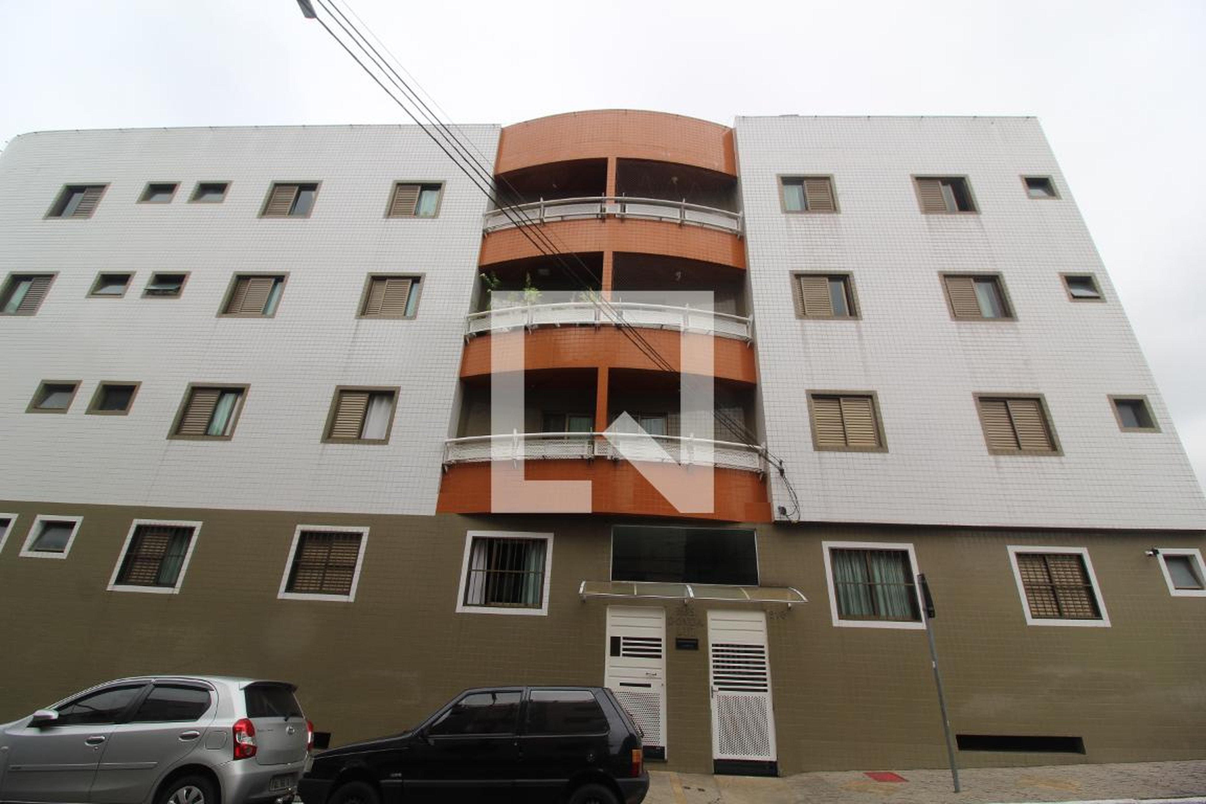 Fachada Residencial Donda LUZ