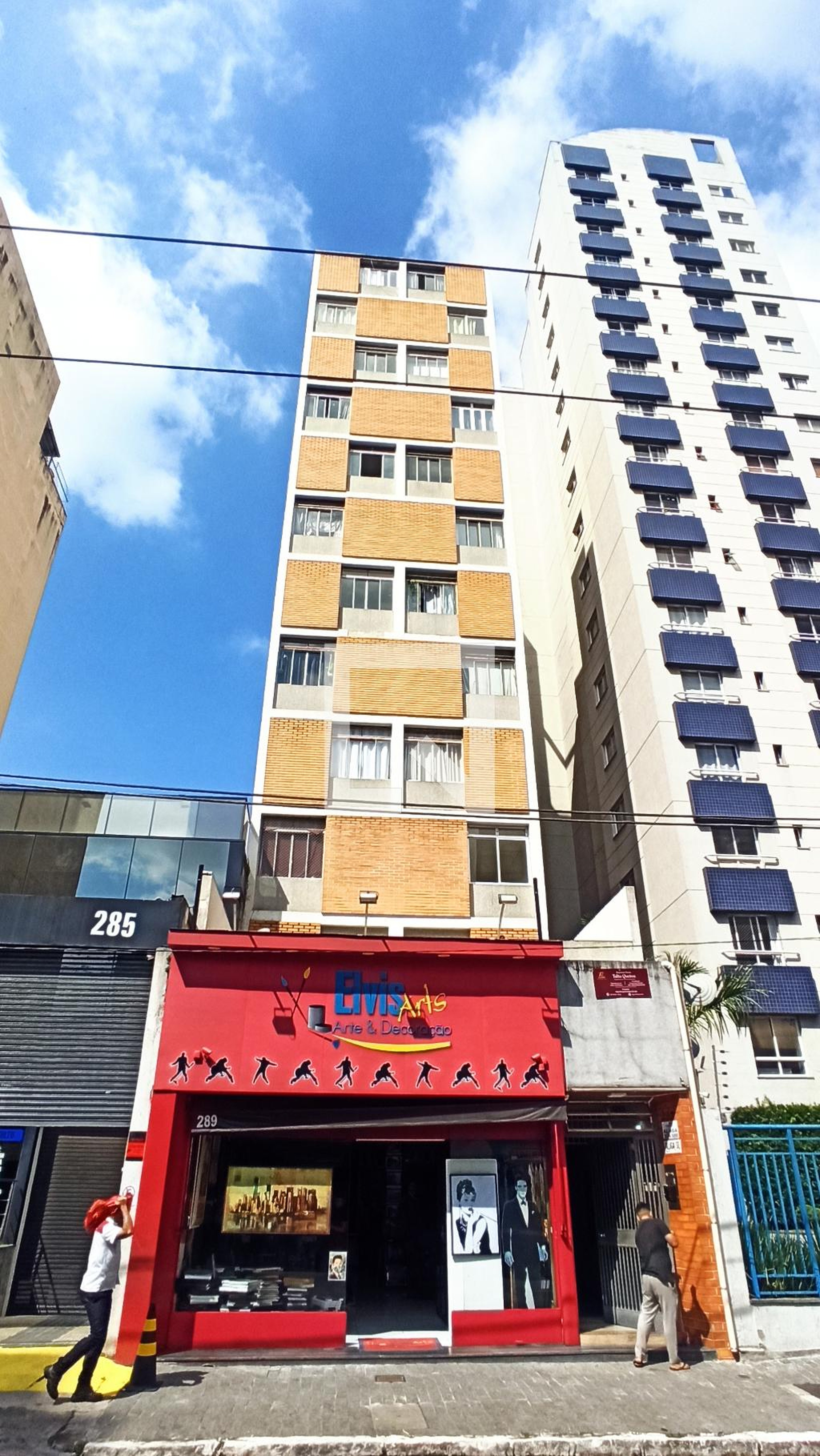 Fachada do Condomínio Condomínio Up