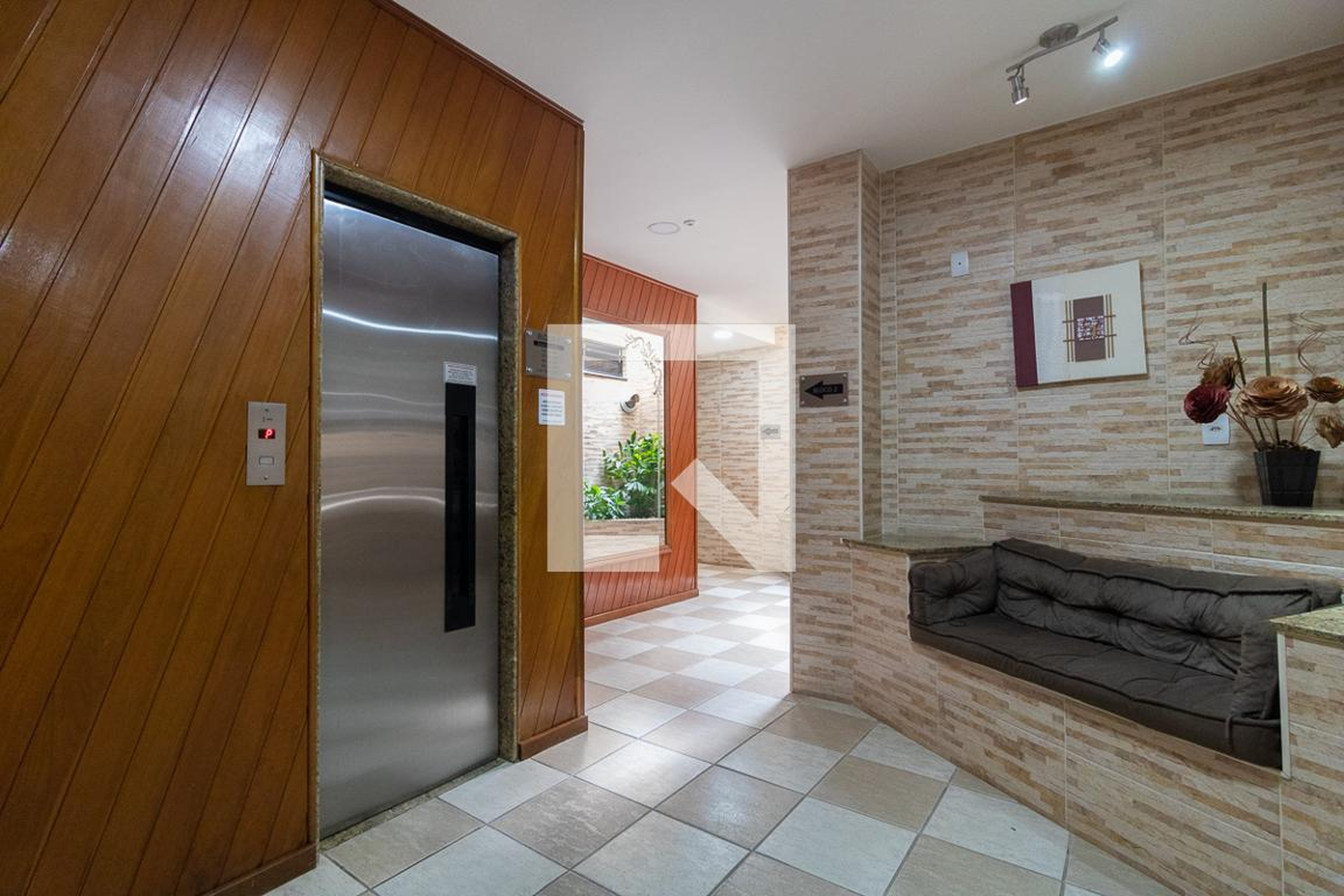 Hall - Edifício Menino Jesus