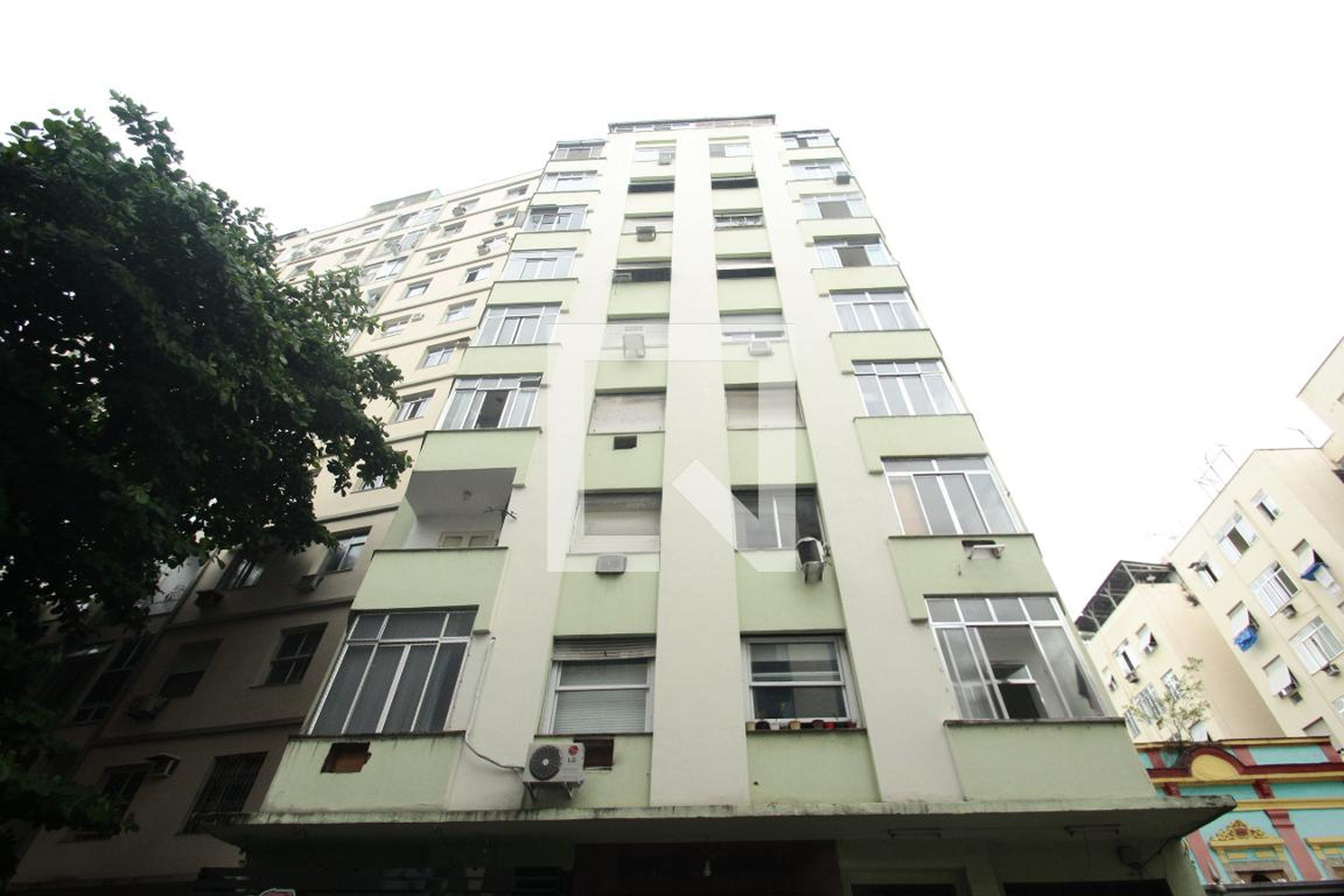 Fachada do Prédio Condomínio Aquinauan