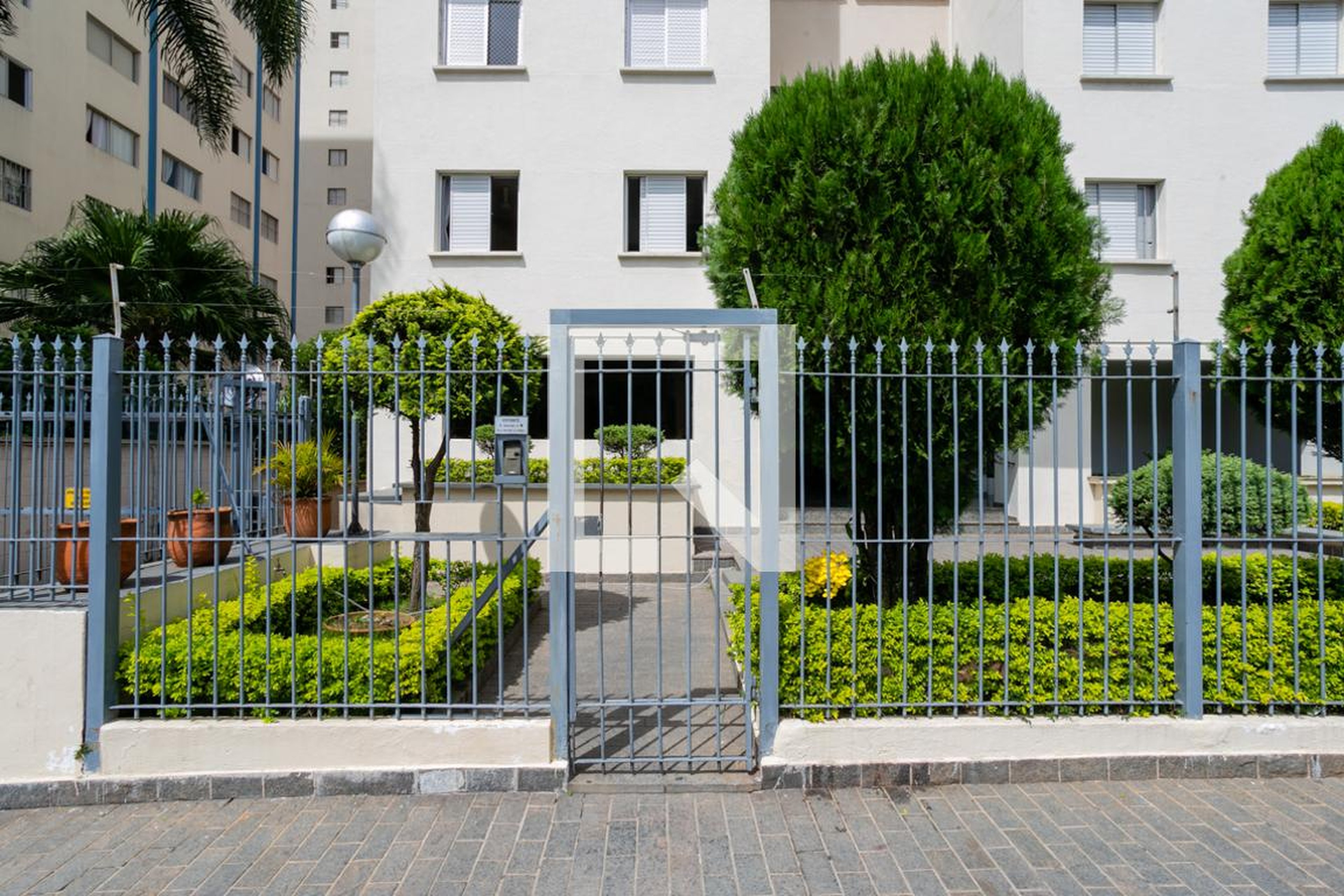 Fachada do condomínio Edifício Ilhas Tahiti