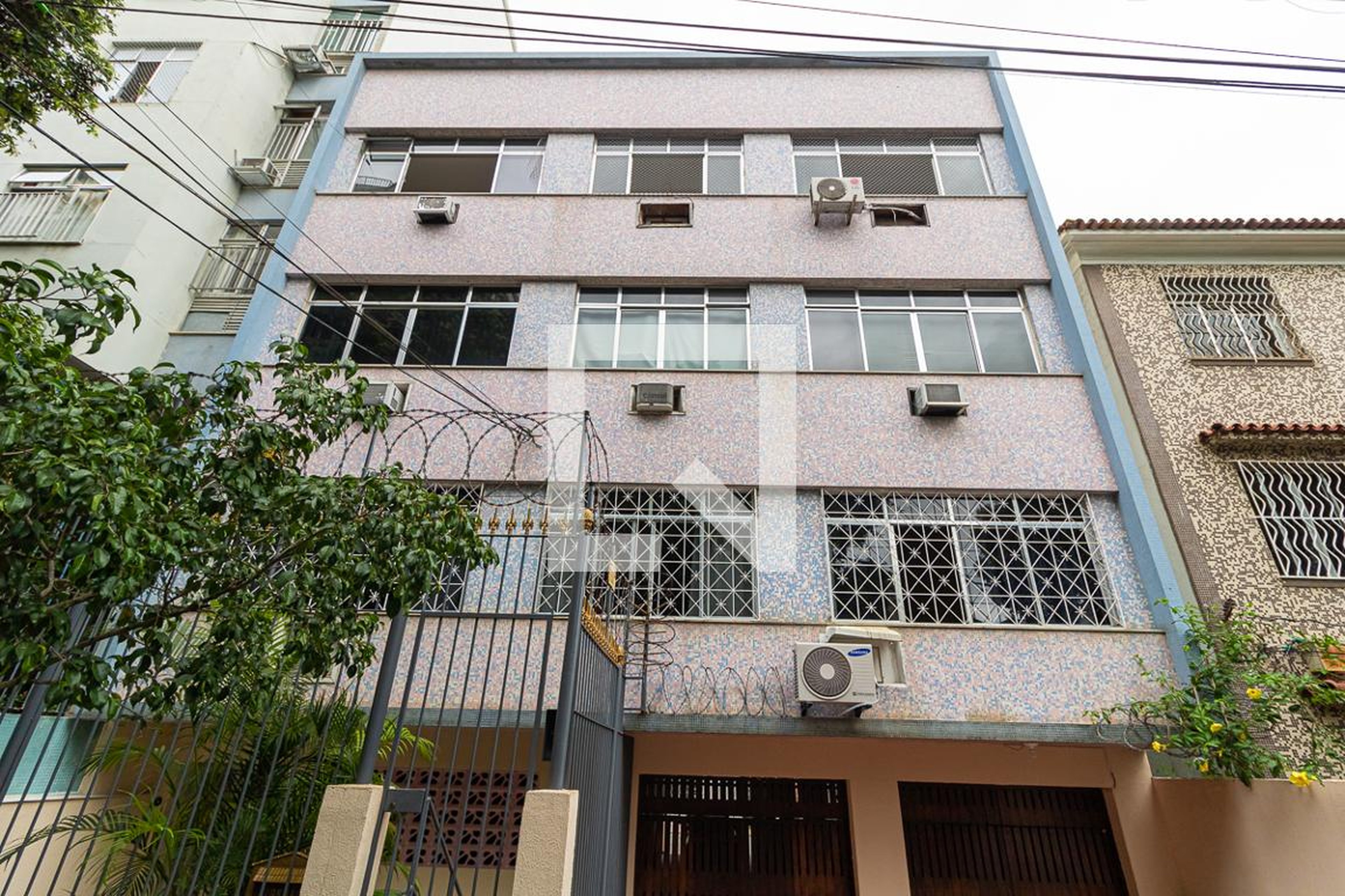 Fachada Edifício Oliveira Castro