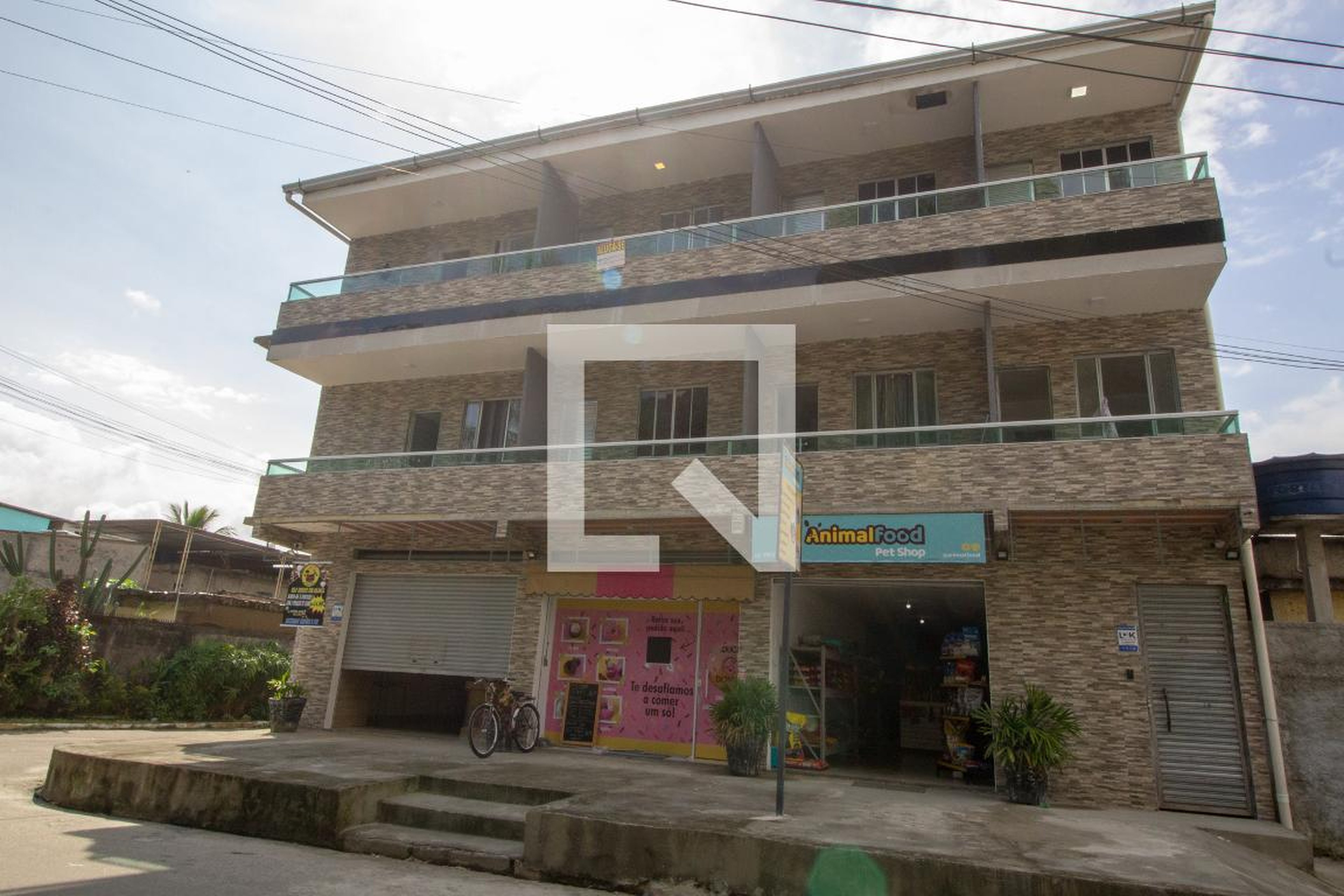Fachada Condomínio em Rua Pernambuco, 0