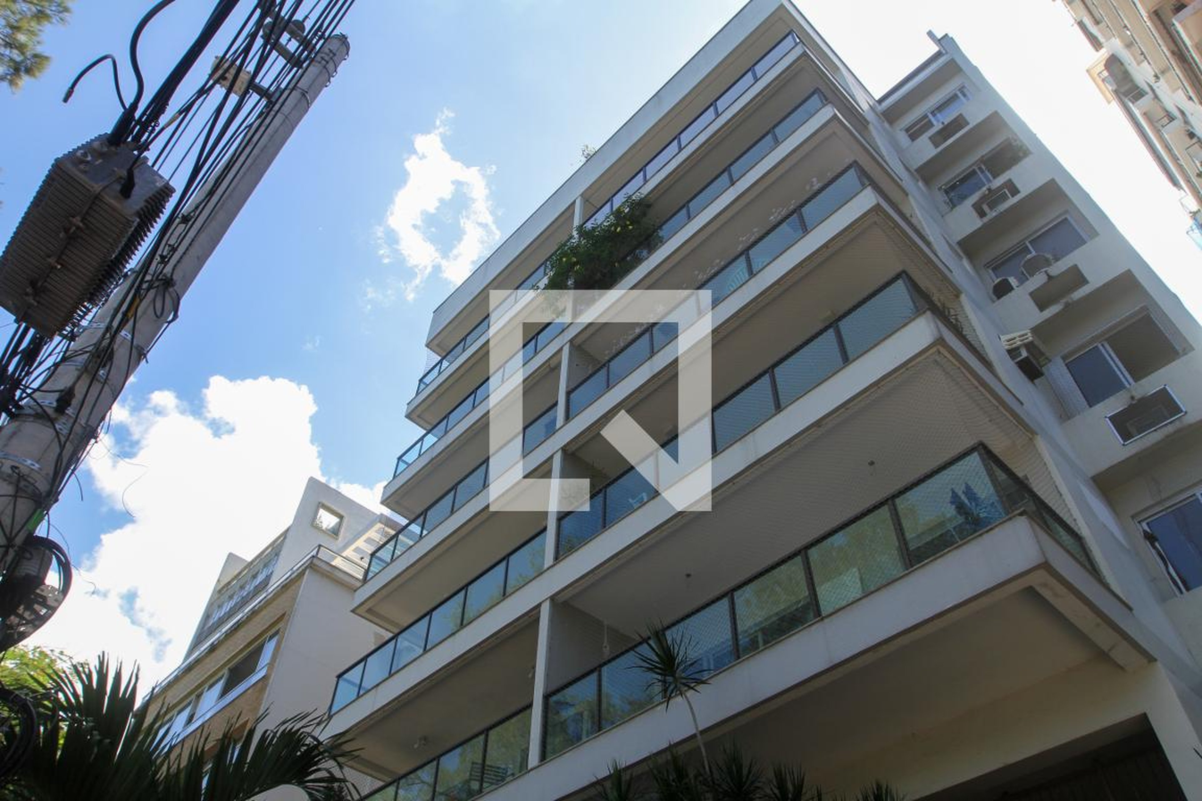 Fachada do Prédio Condomínio Palais Du Lac