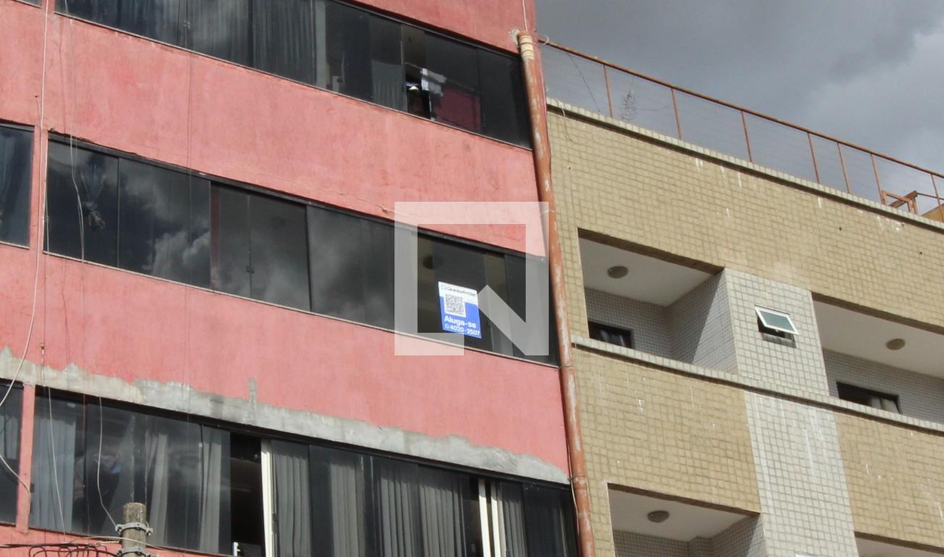 Fachada Condomínio em Quadra B, 40