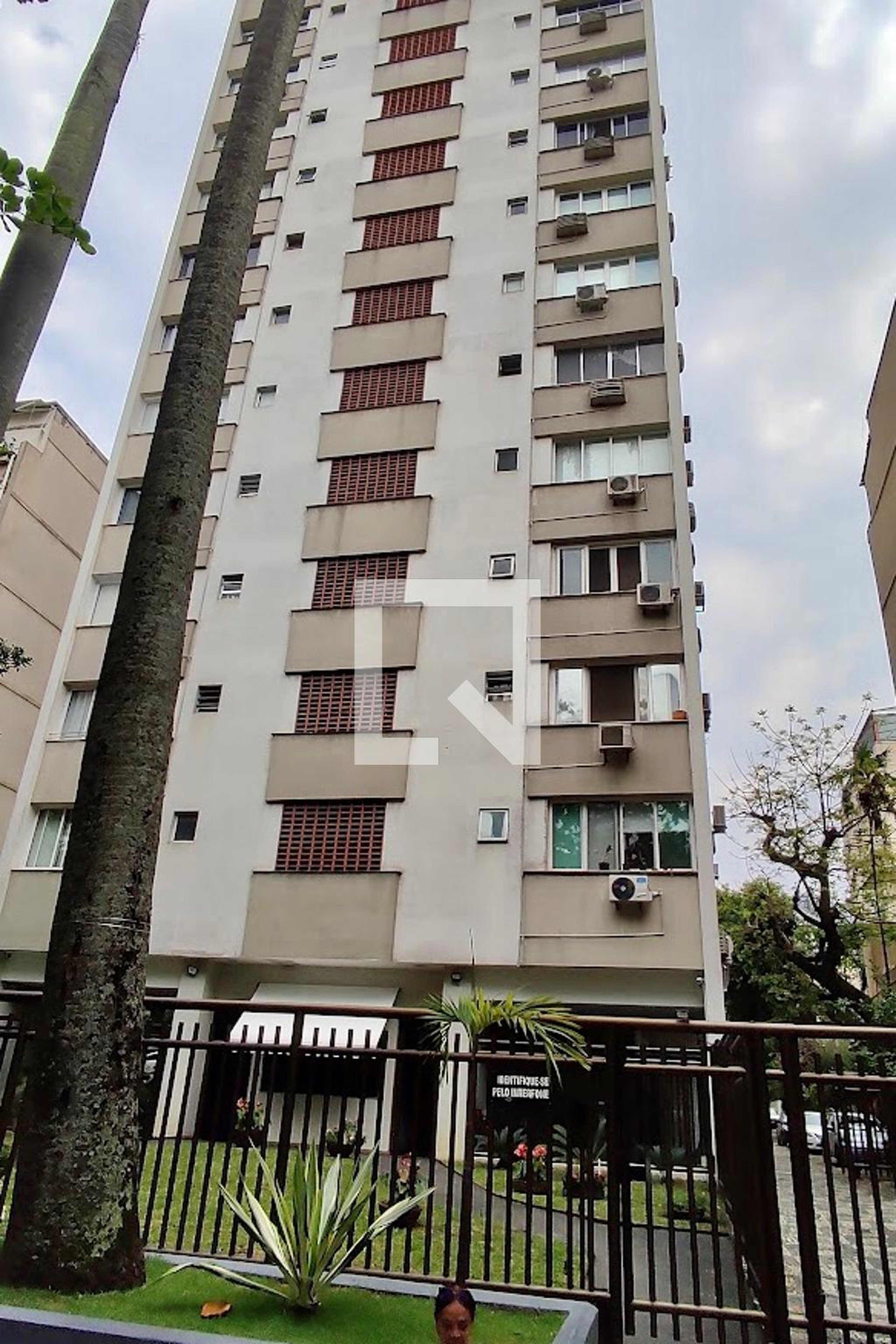 Fachada Edifício Parque da Gávea