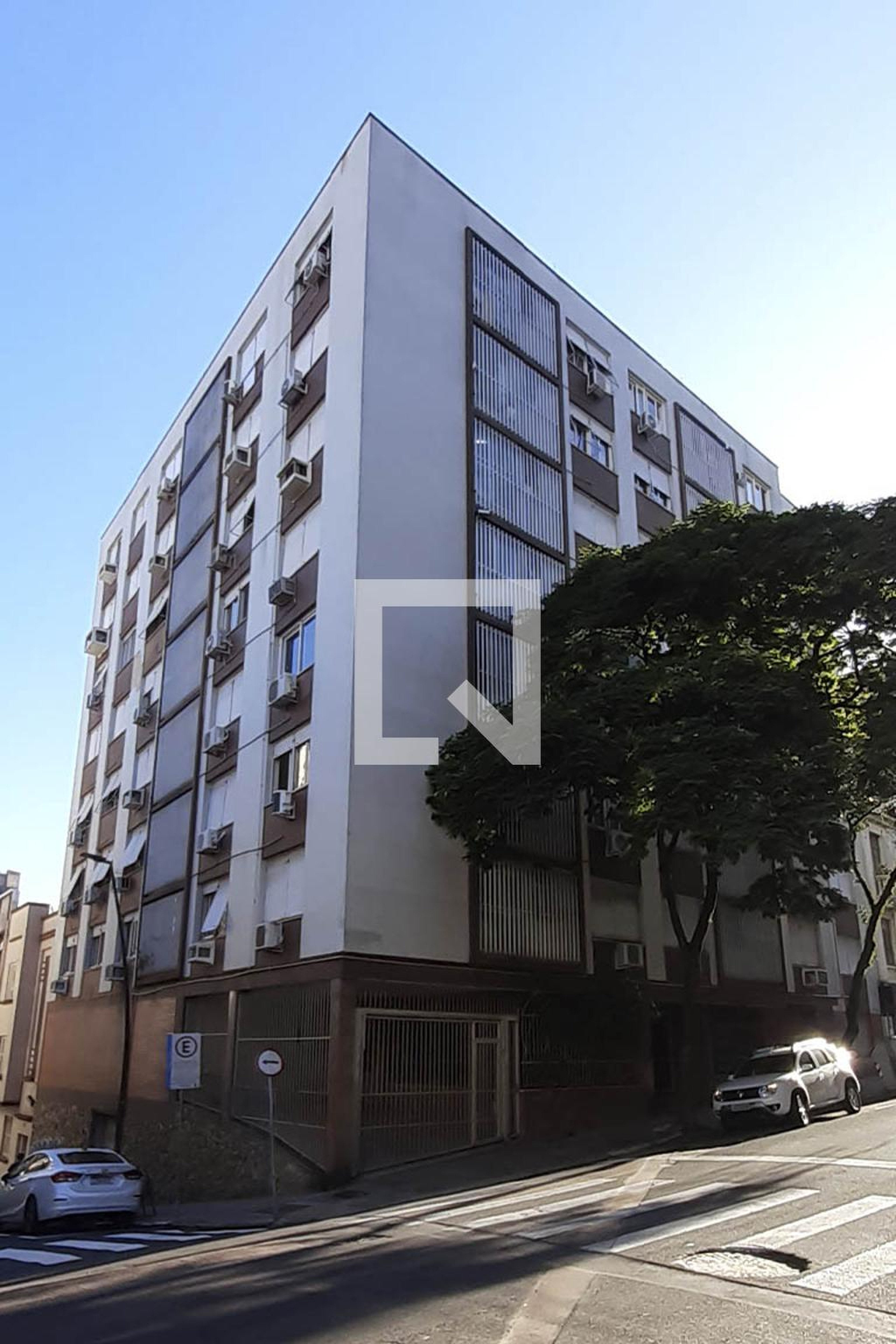 Fachada Edifício Rua Clara Zeladora: Cátia (51)98475-8389 / Síndica: (51)3286-159