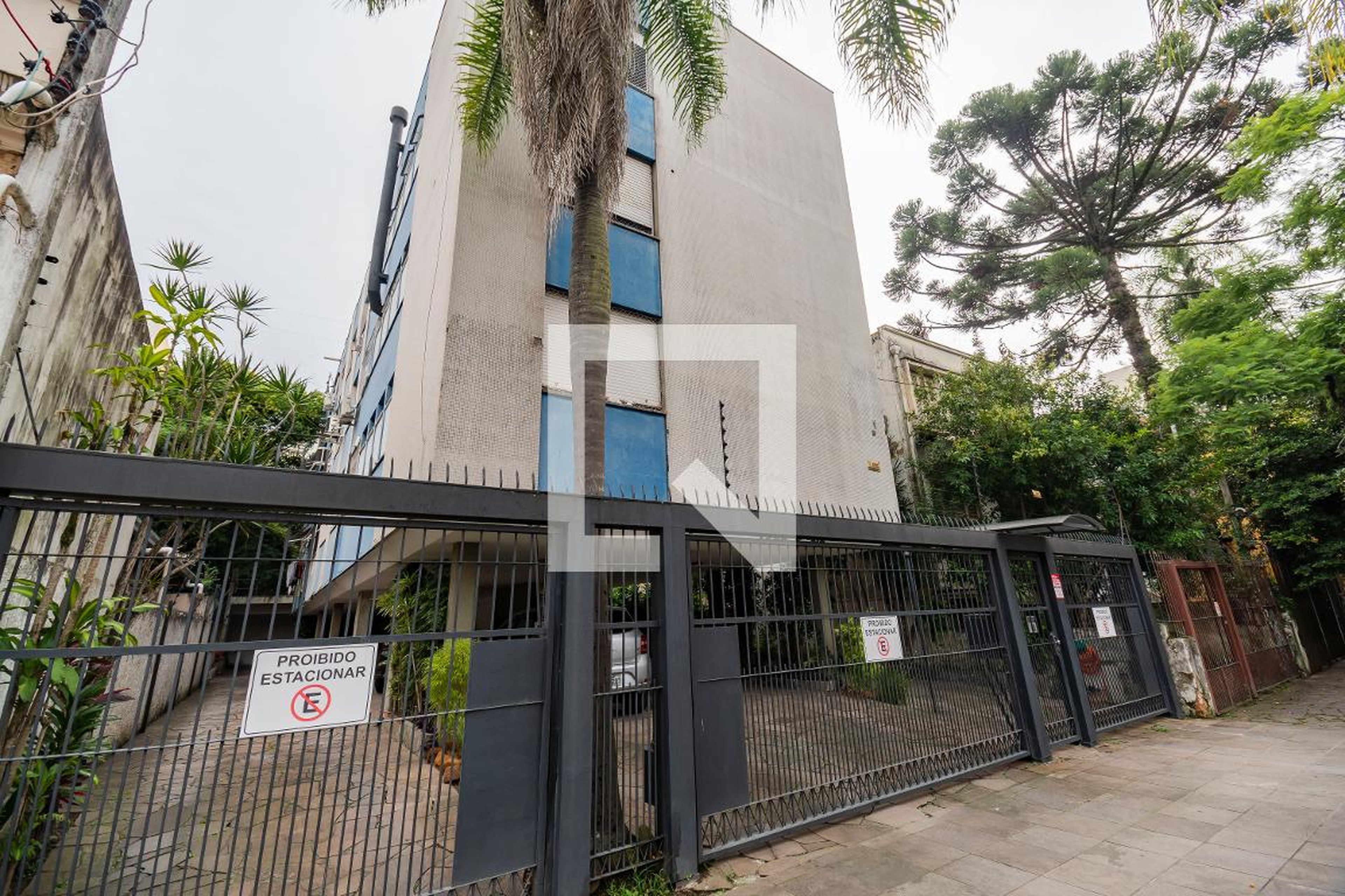 Fachada do Condomínio Condomínio em Rua Casemiro de Abreu, 218