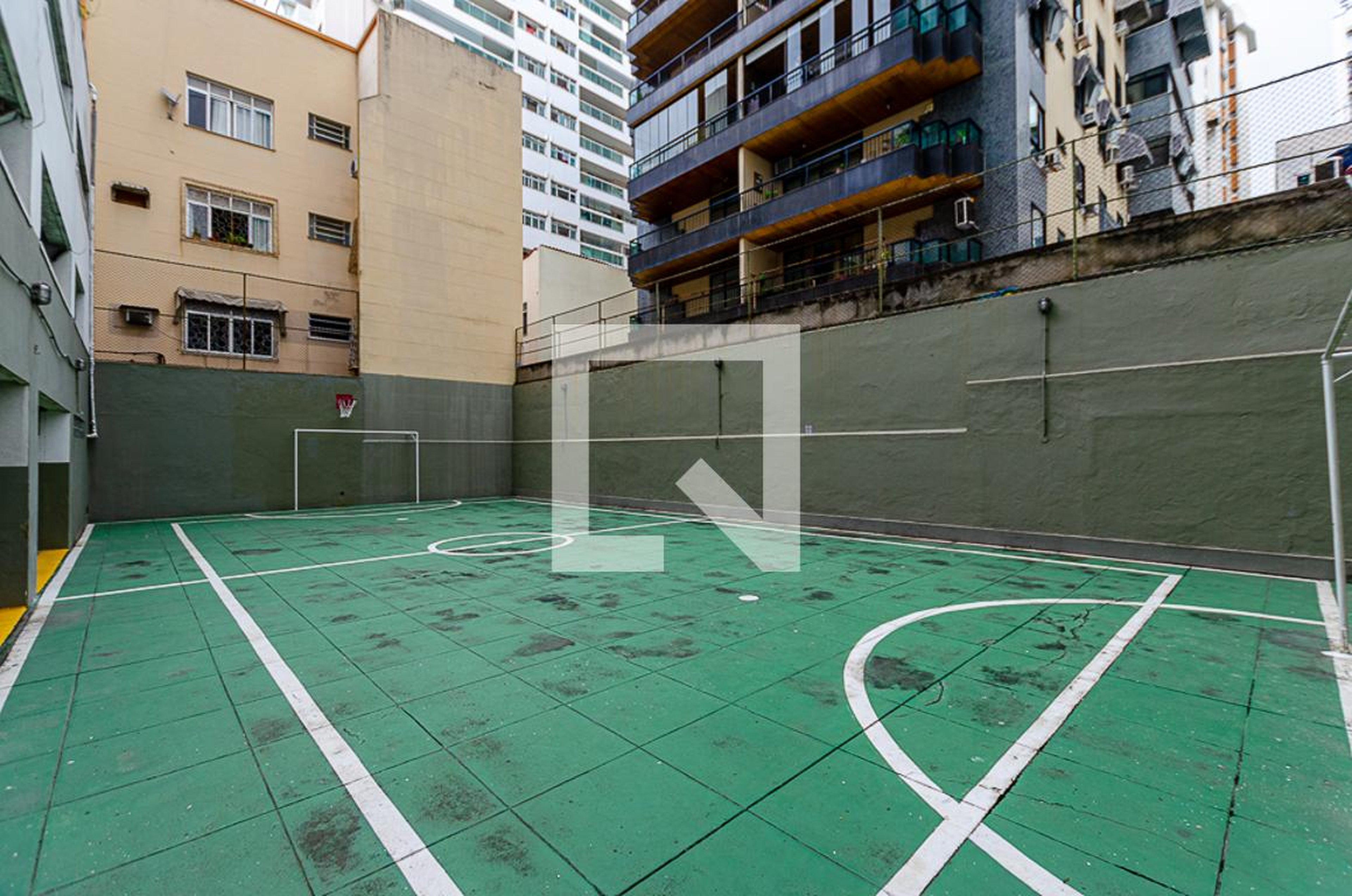 Quadra Esportiva - Edifício Georgina de Castro Nunes