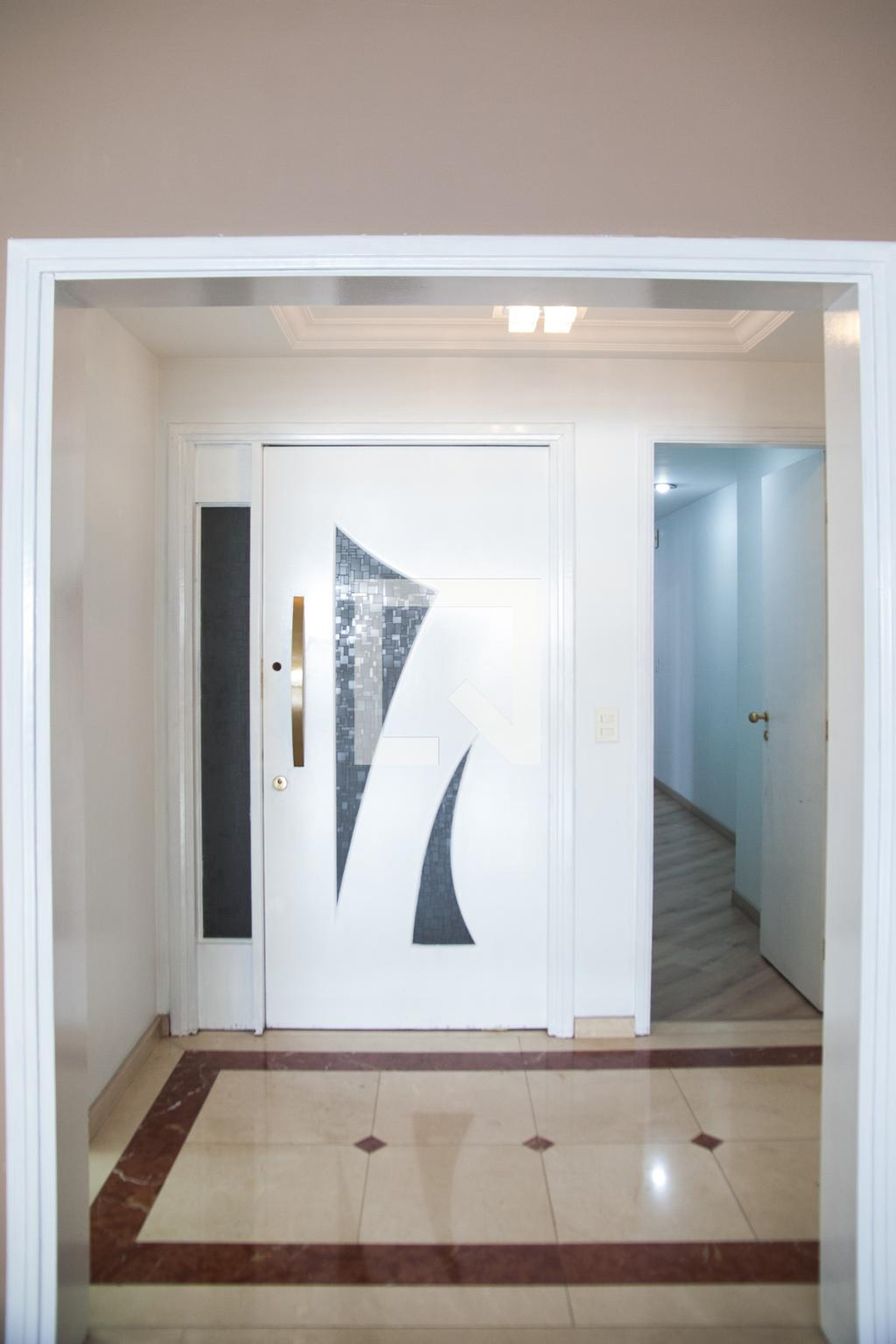 Entrada - Queen Julie