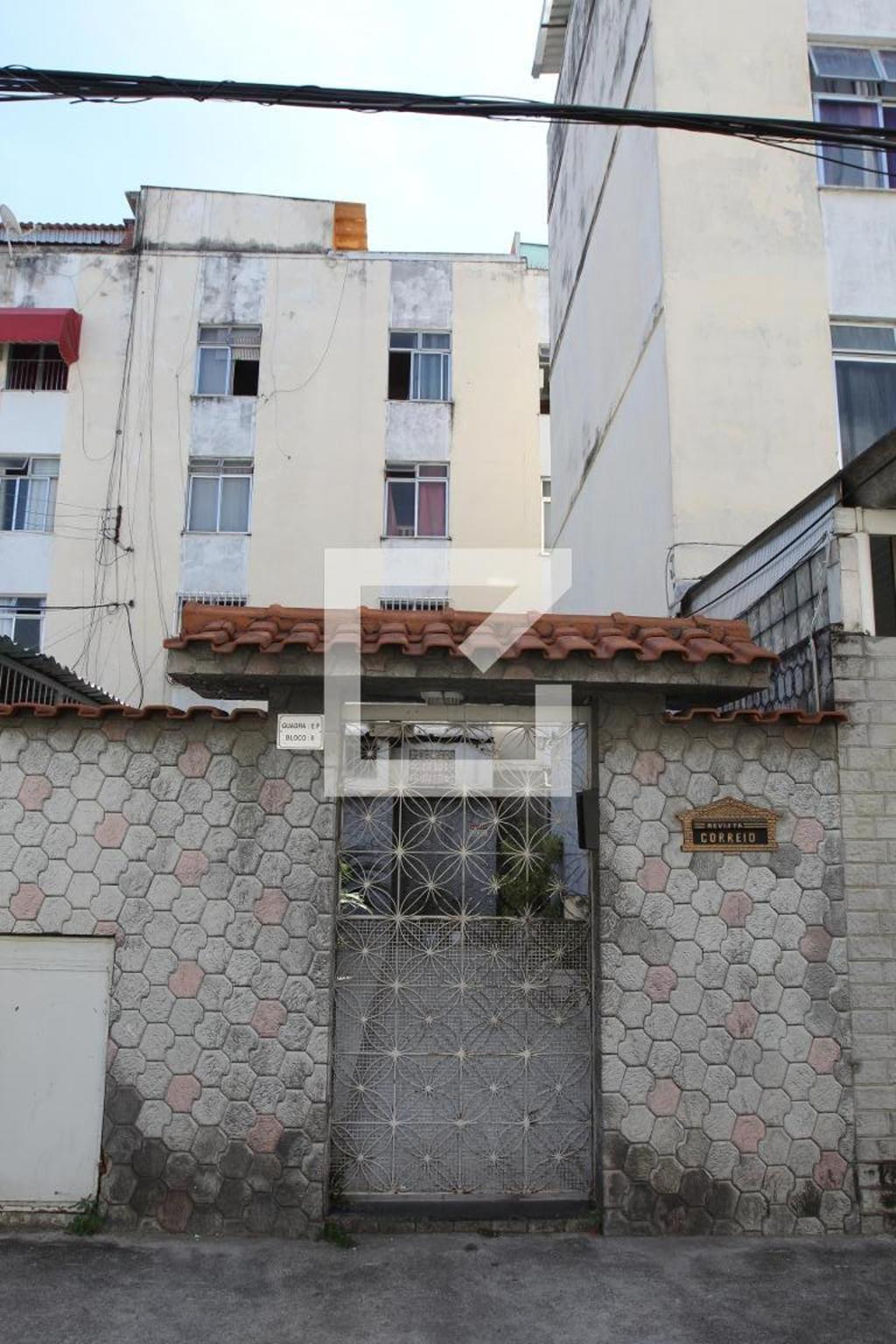 Fachada Condomínio em Rua Jorge Gonçalves de Araújo, 200