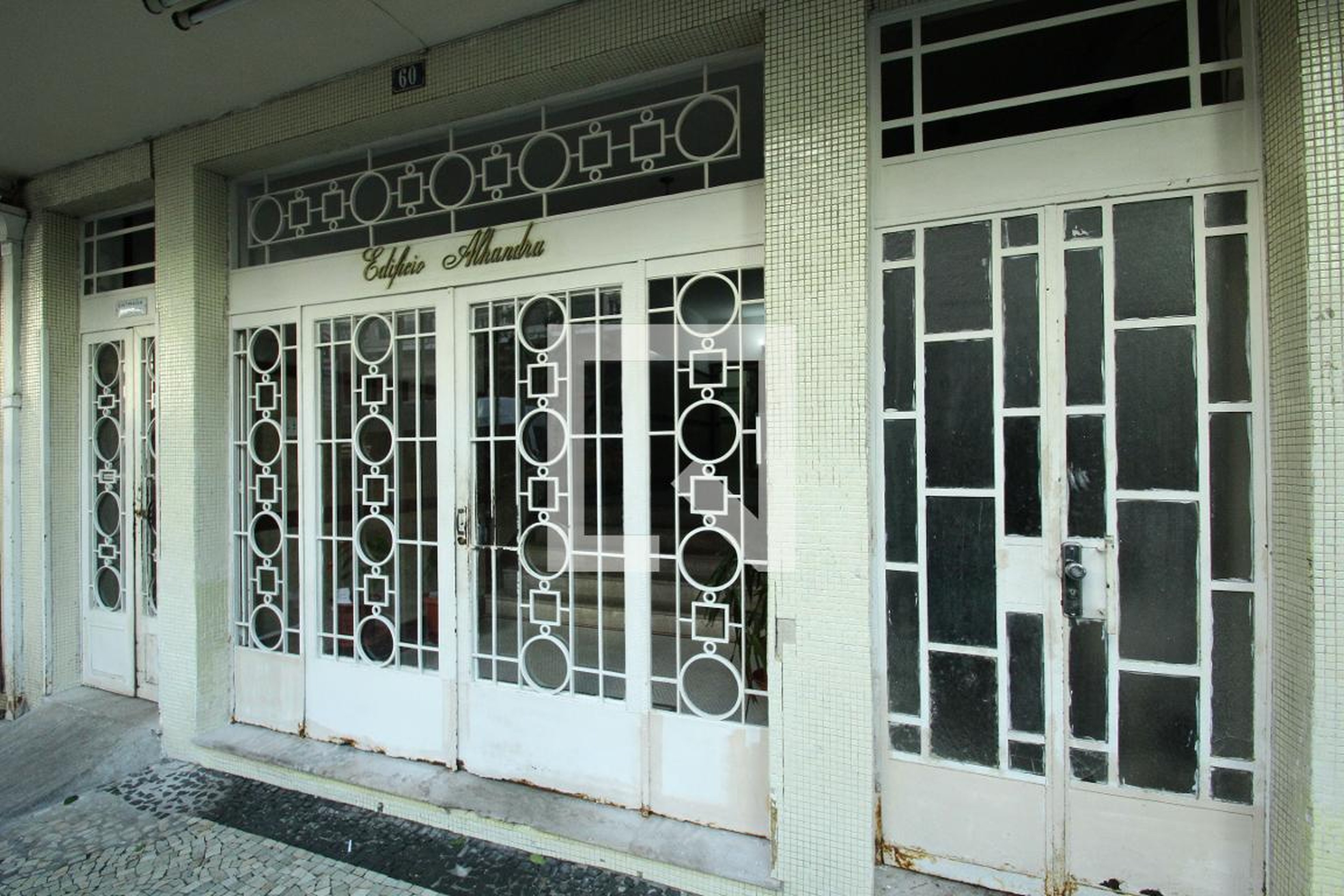 Entrada do Prédio - Alhandra