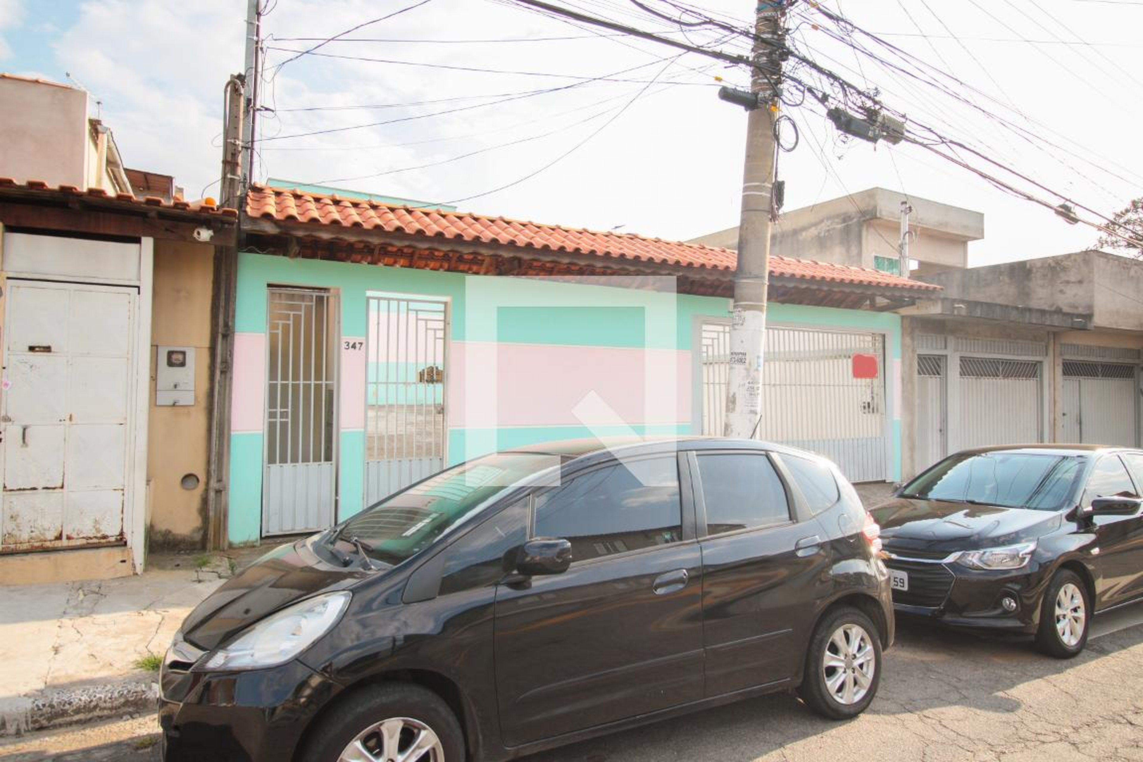 Fachada do Condomínio Condomínio em Avenida Álvaro dos Santos Mattos, 347