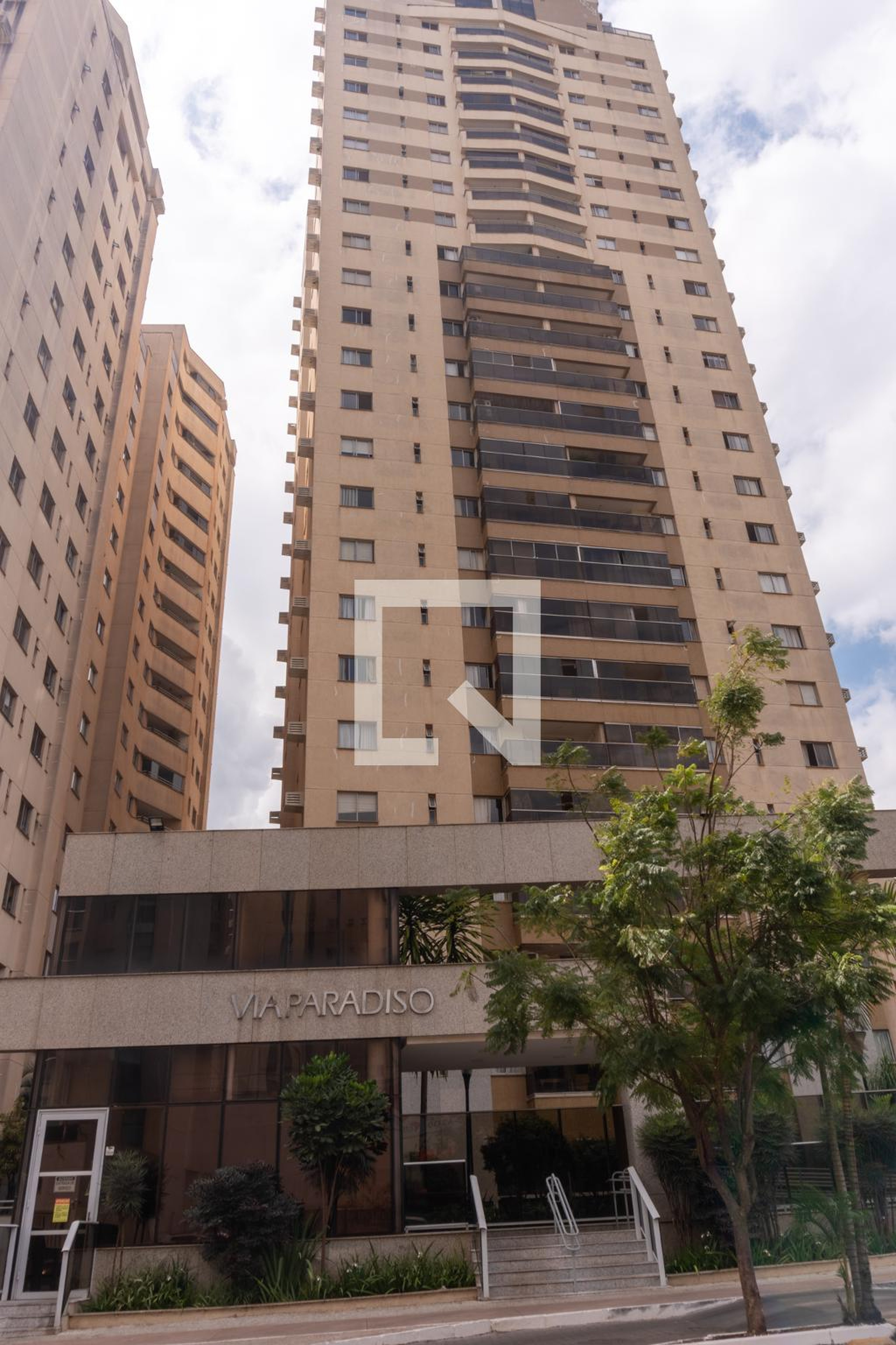 Fachada do Condomínio Residencial Cedro